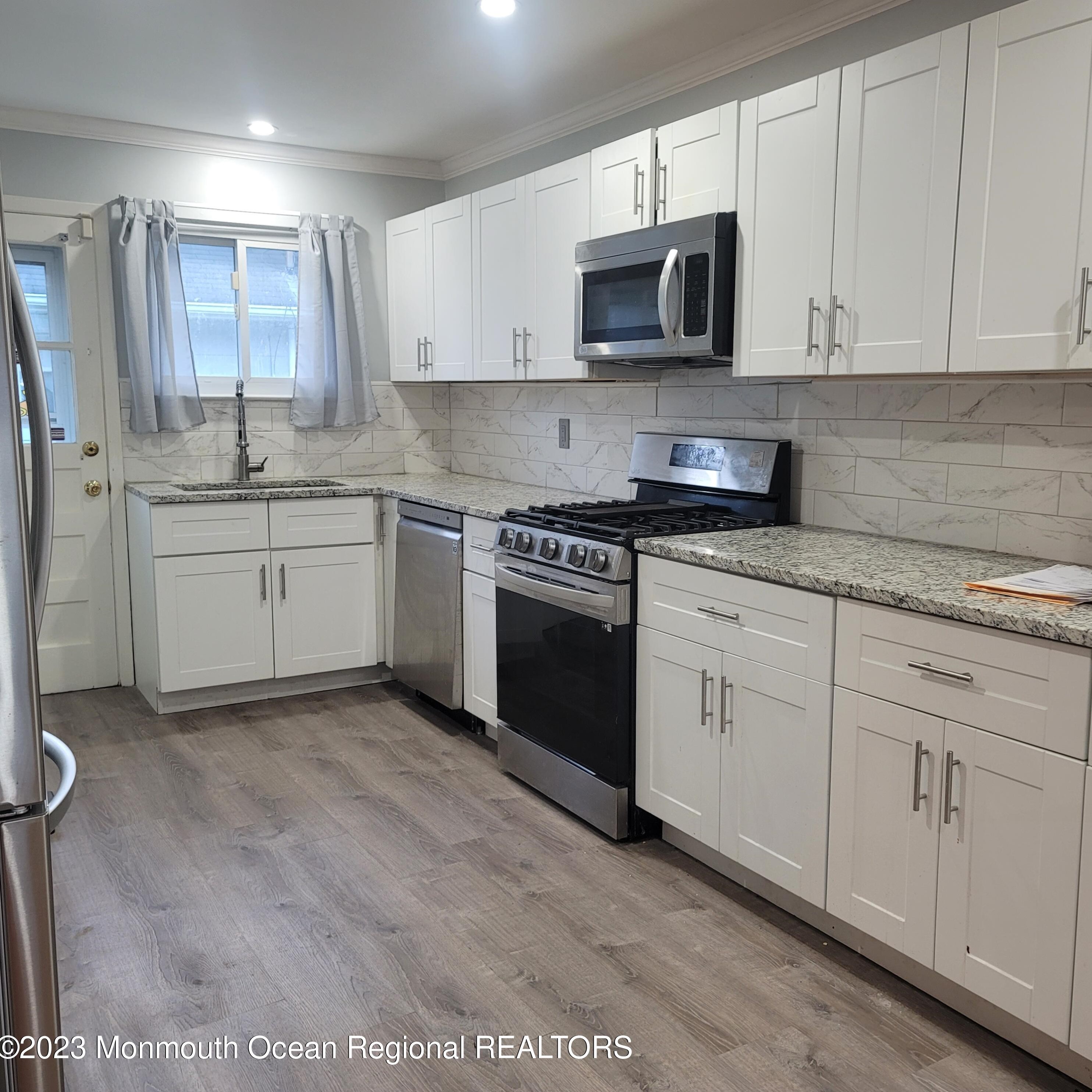 1897 Hovsons Blvd, Toms River NJ  08753-1516 exterior