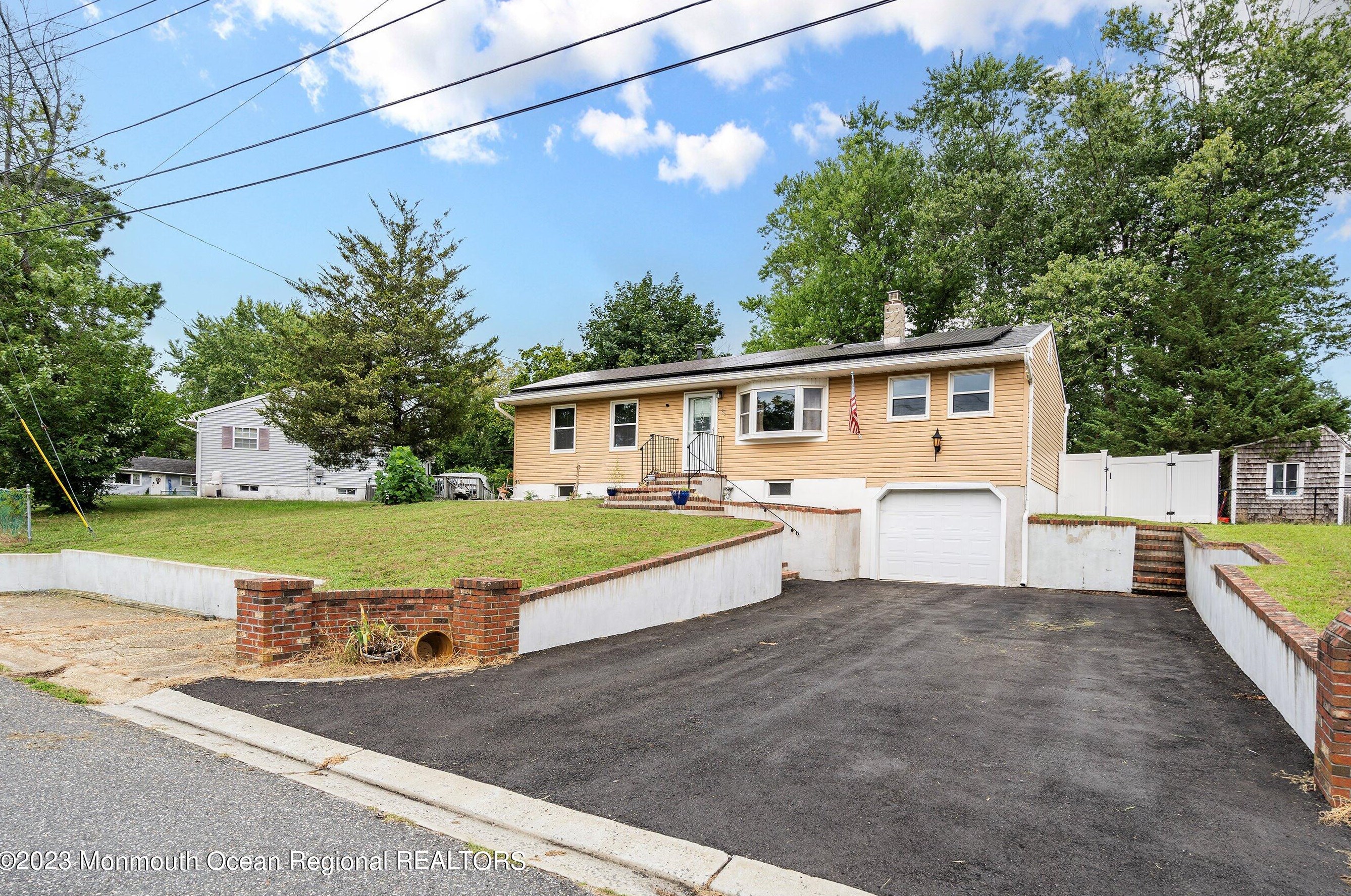 26 Adelphi Rd, Toms River, NJ 08757-5529