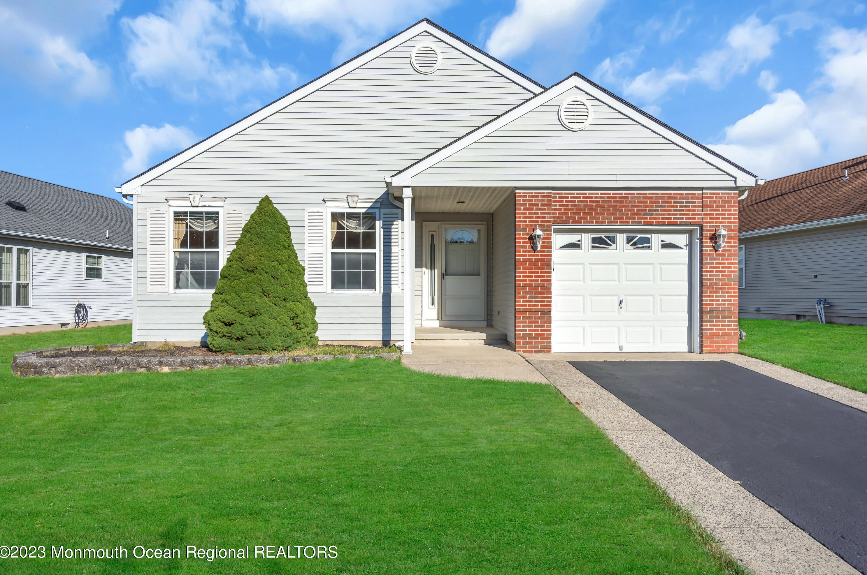 12 Cohansey Dr, Toms River, NJ 08757-6002