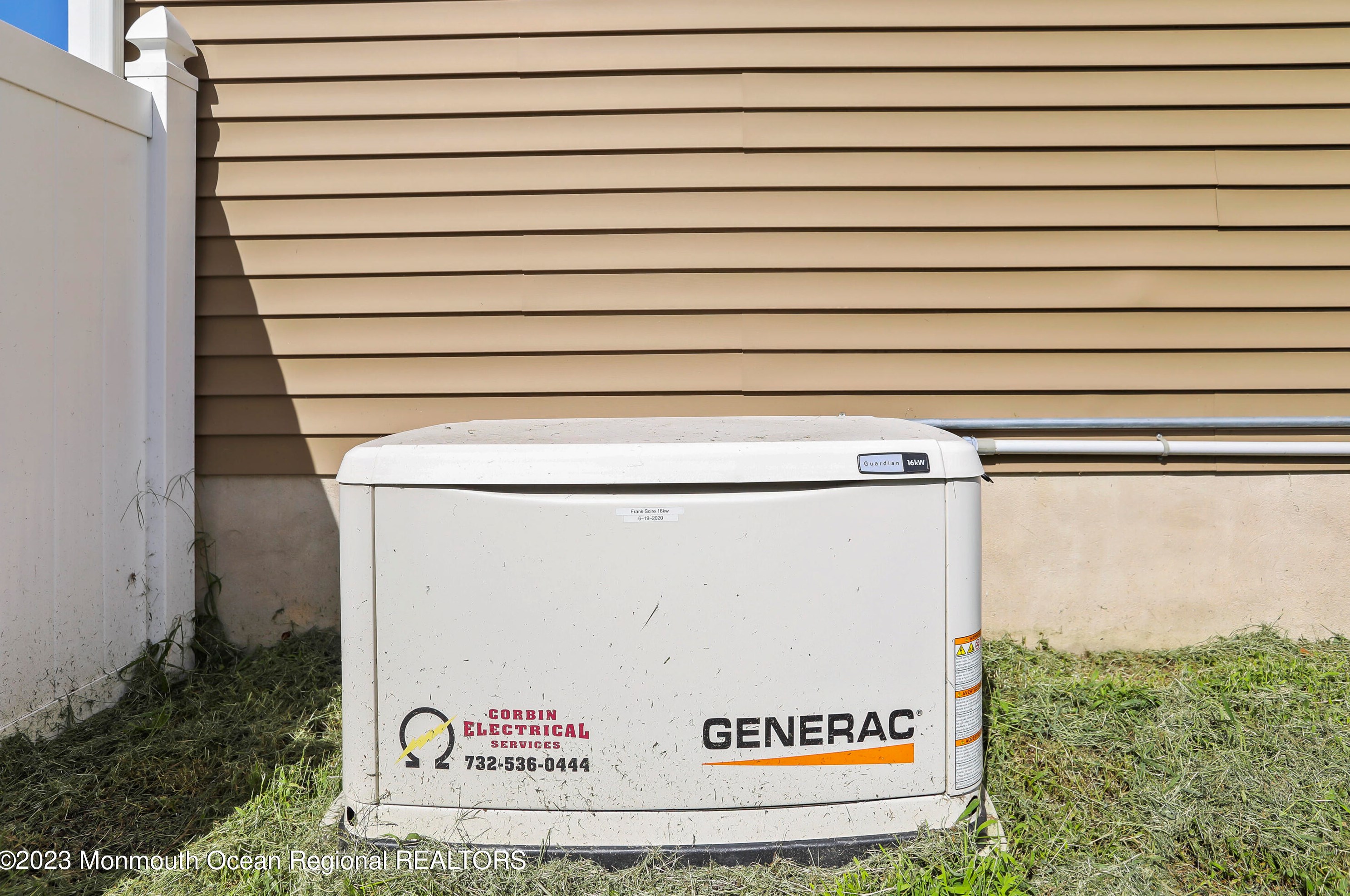 19 Melissa Ln, Wall Township NJ  07731-2371 exterior