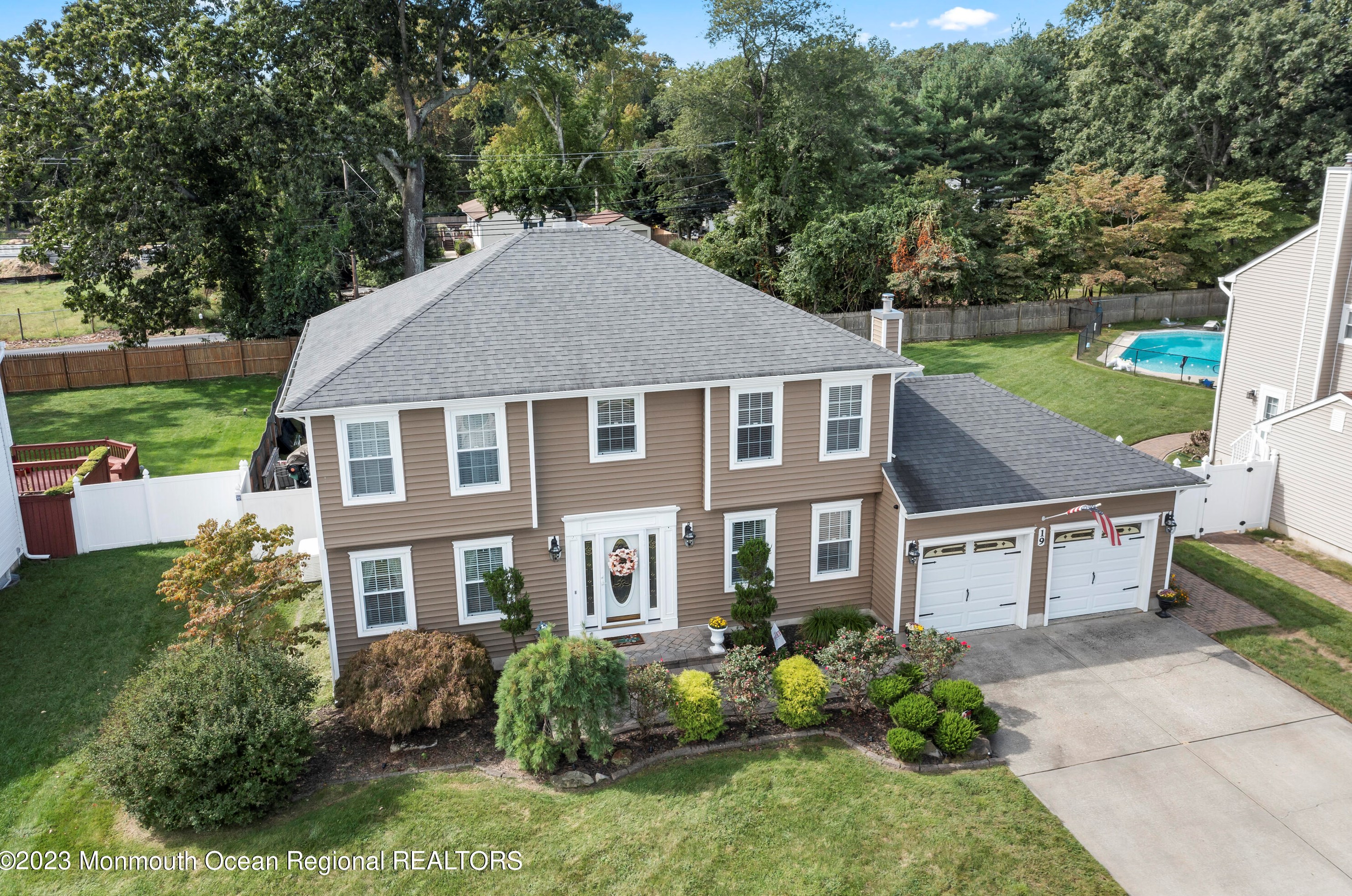19 Melissa Ln, Wall Township NJ  07731-2371 exterior