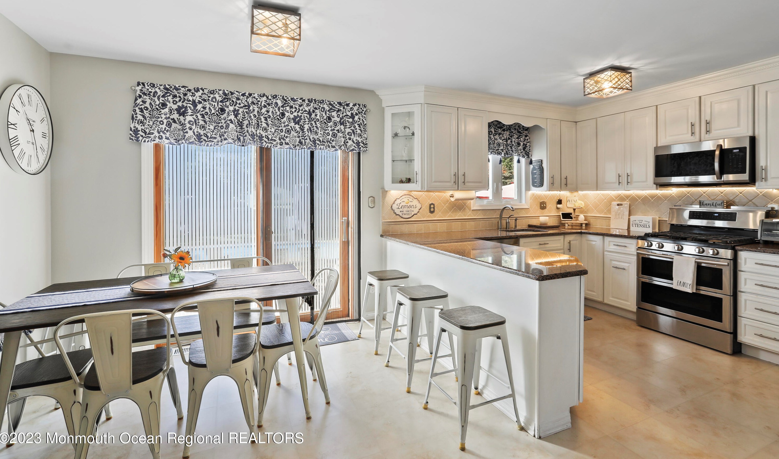 19 Melissa Ln, Wall Township NJ  07731-2371 exterior