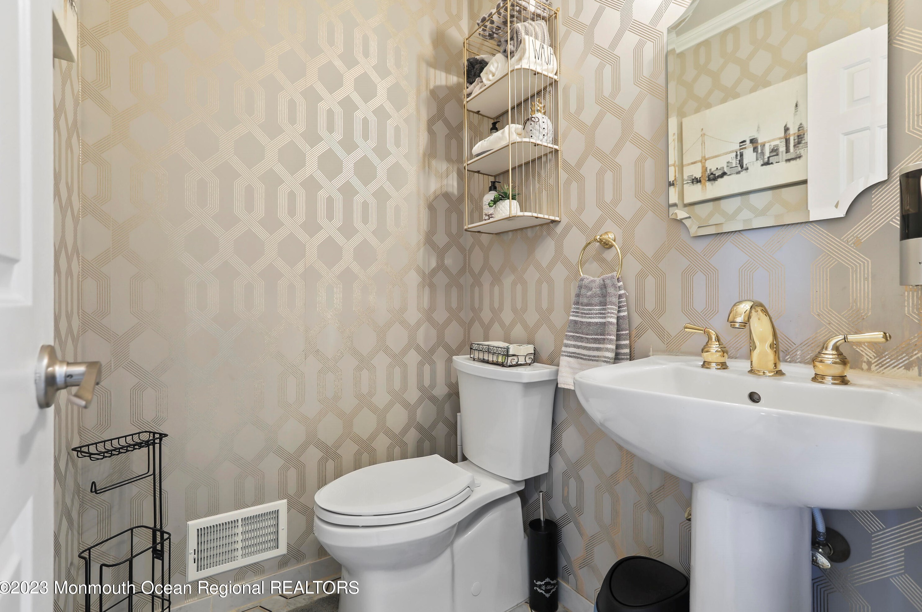 19 Melissa Ln, Wall Township NJ  07731-2371 exterior