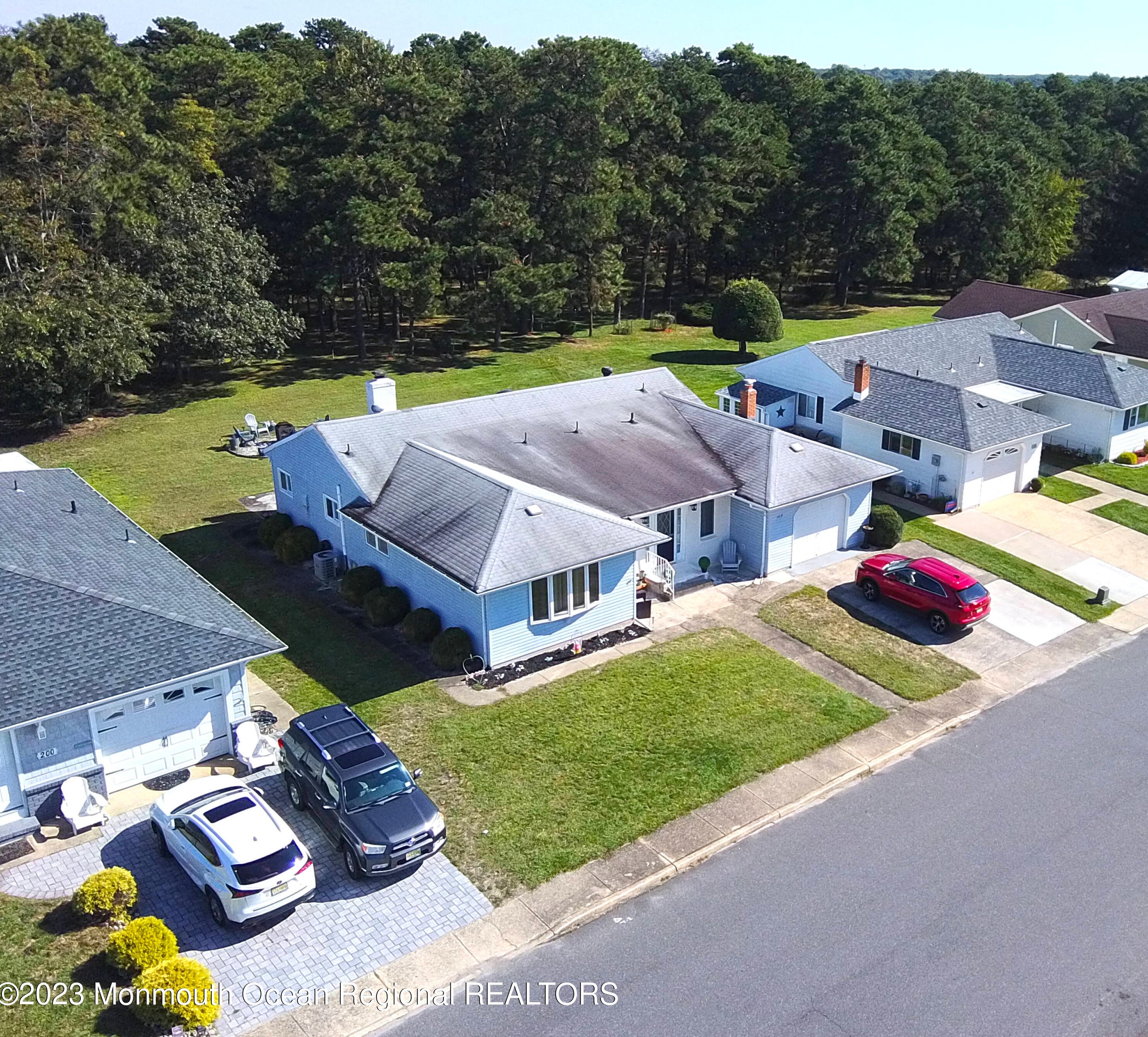 182 Ft De France Ave, Toms River NJ  08757-4434 exterior