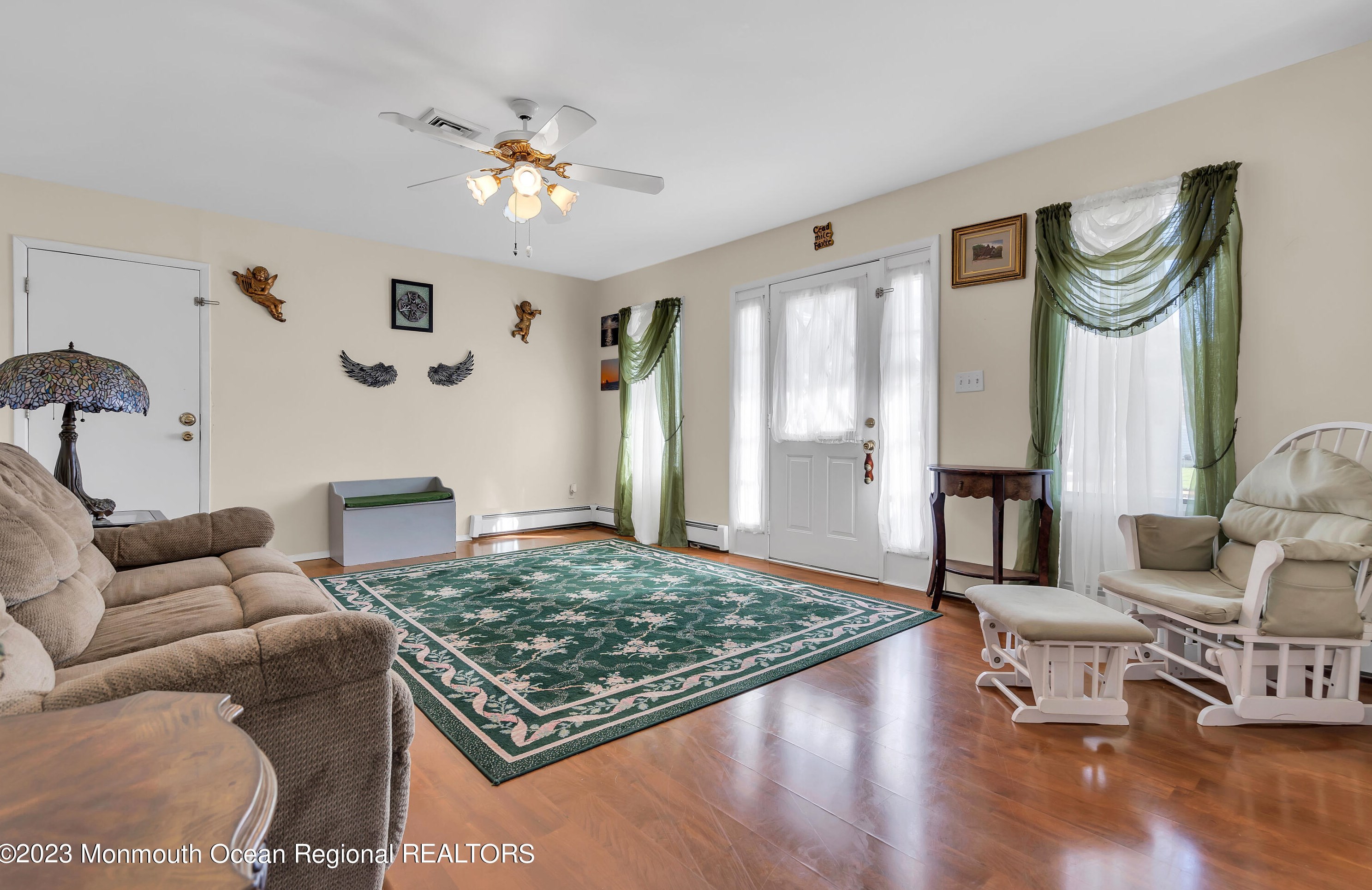 182 Ft De France Ave, Toms River NJ  08757-4434 exterior