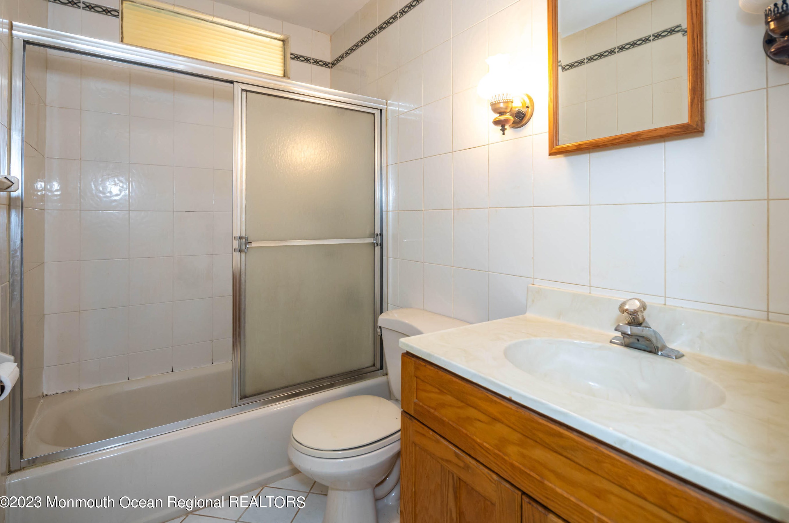 8 Deborah Pl, Oakhurst NJ 07755-1231 exterior