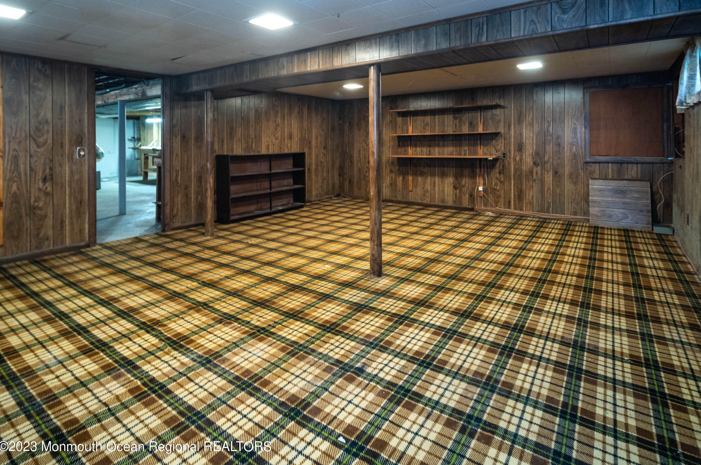 8 Deborah Pl, Oakhurst NJ 07755-1231 exterior