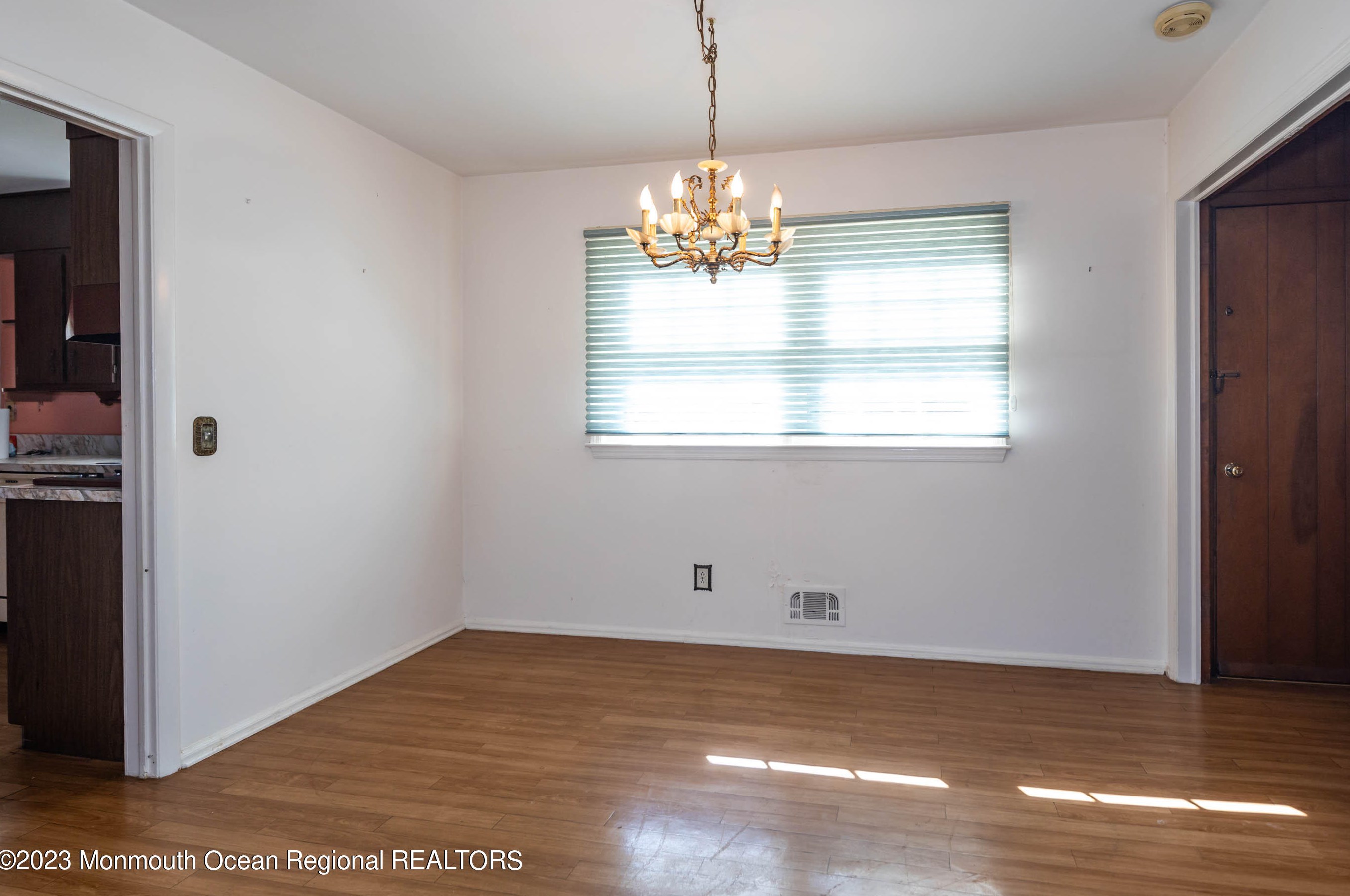 8 Deborah Pl, Oakhurst NJ 07755-1231 exterior