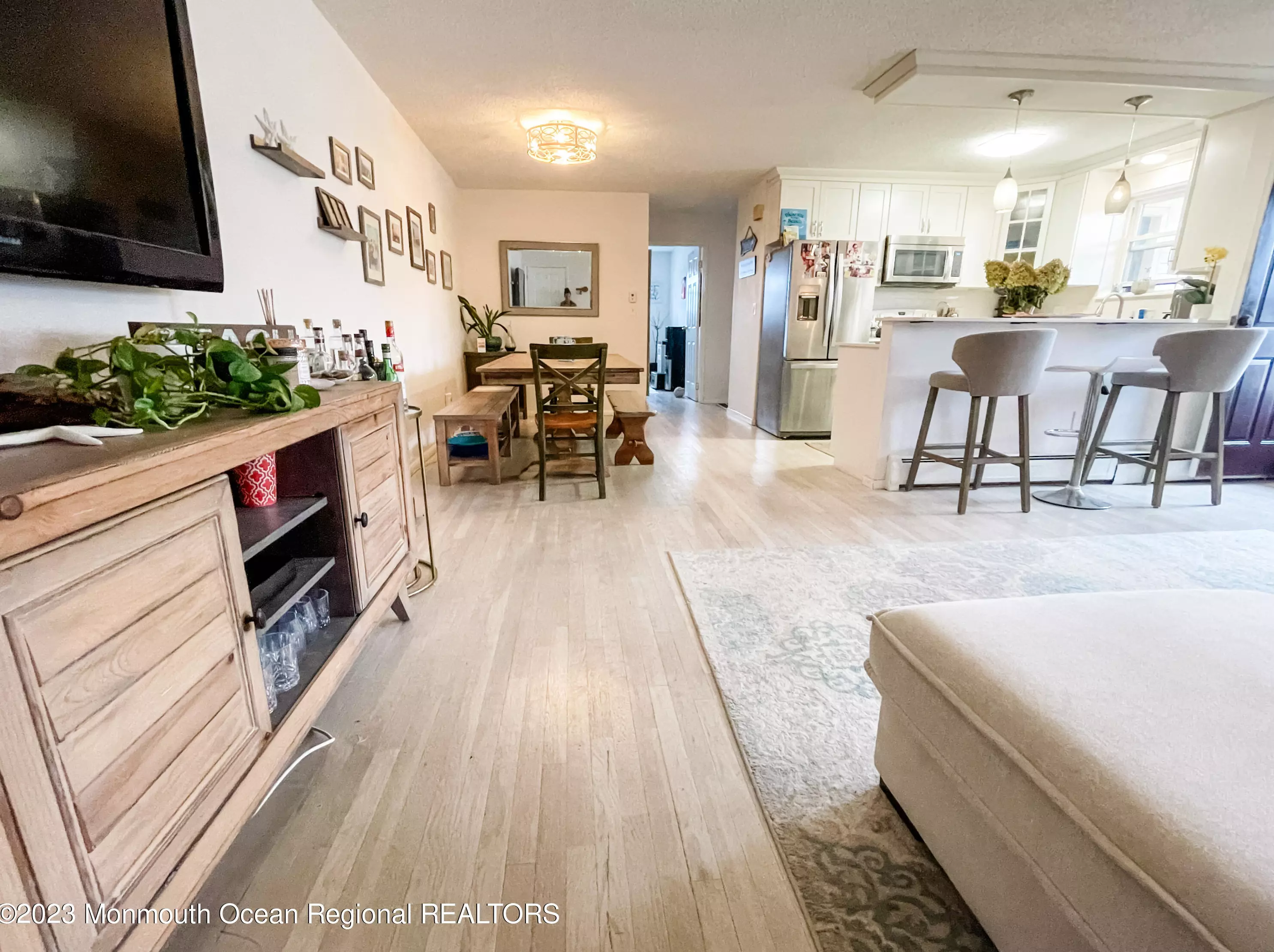 10 Wharfside Dr, Monmouth Beach, NJ 07750