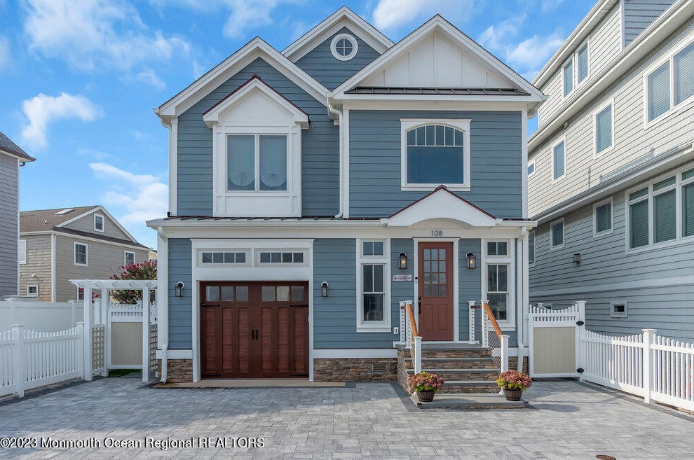 108 Neptune Ct, Mantoloking, NJ 08738