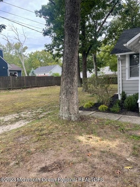 239 Highwood Rd, Oakhurst NJ  07755-1472 exterior