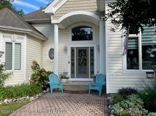 272 Clipper Rd, Cedar Bonnet Island, NJ 08050