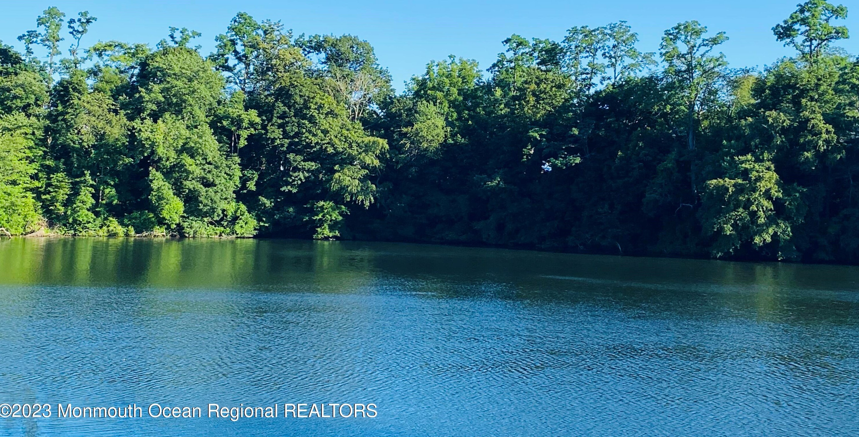 127 Washington Ave, Matawan NJ 07747-2921 exterior