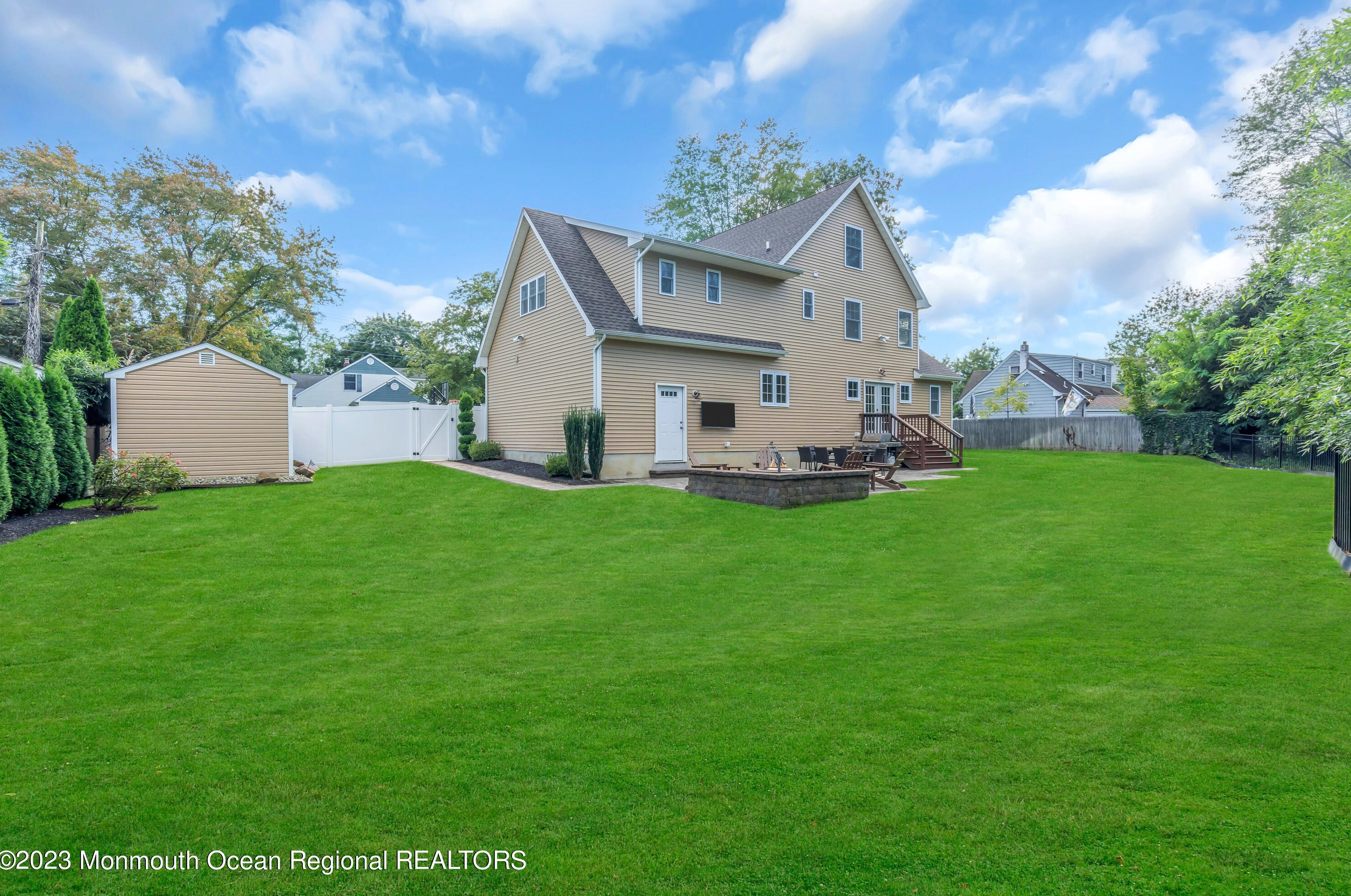 127 Washington Ave, Matawan NJ 07747-2921 exterior