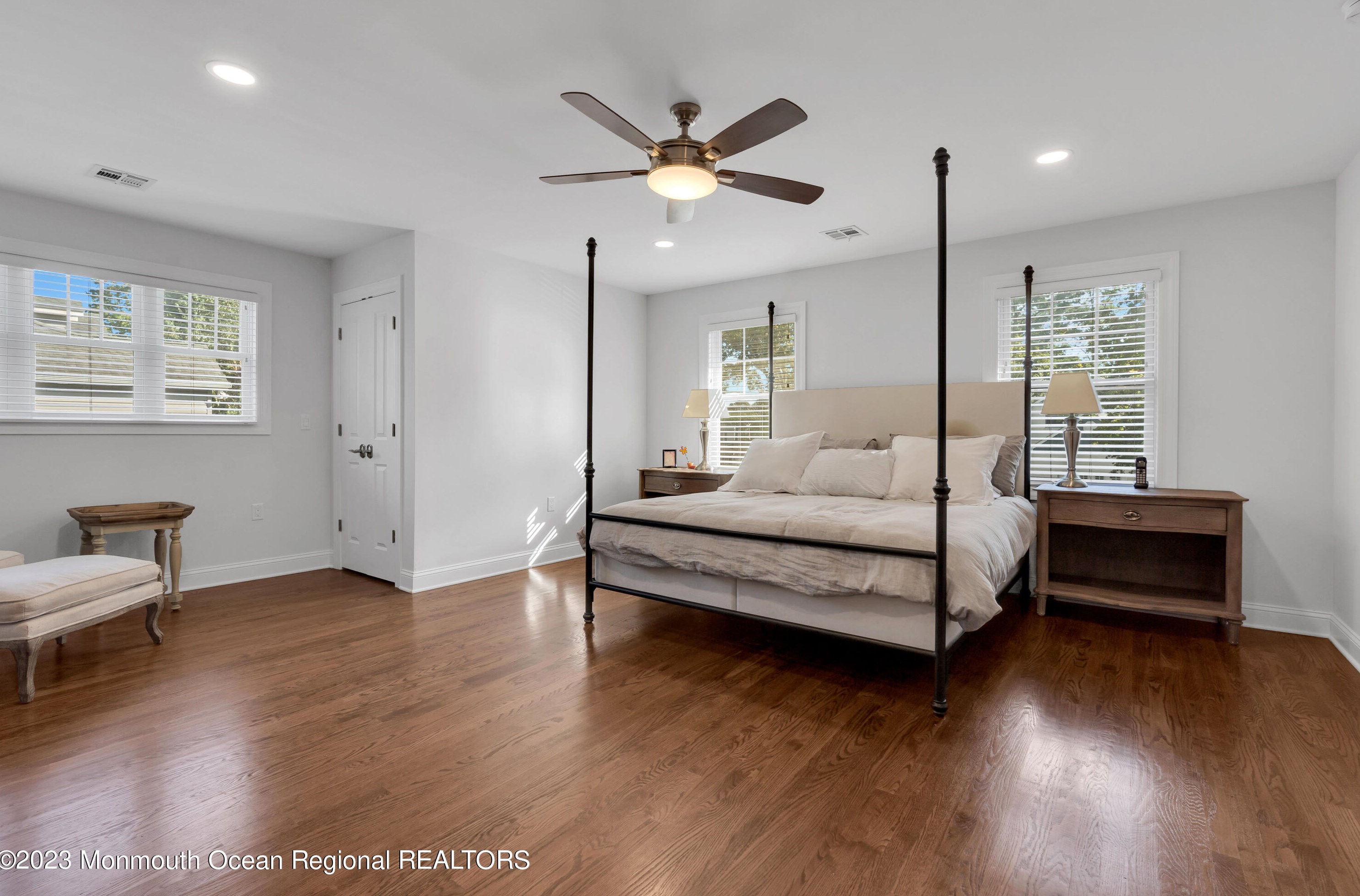 127 Washington Ave, Matawan NJ 07747-2921 exterior