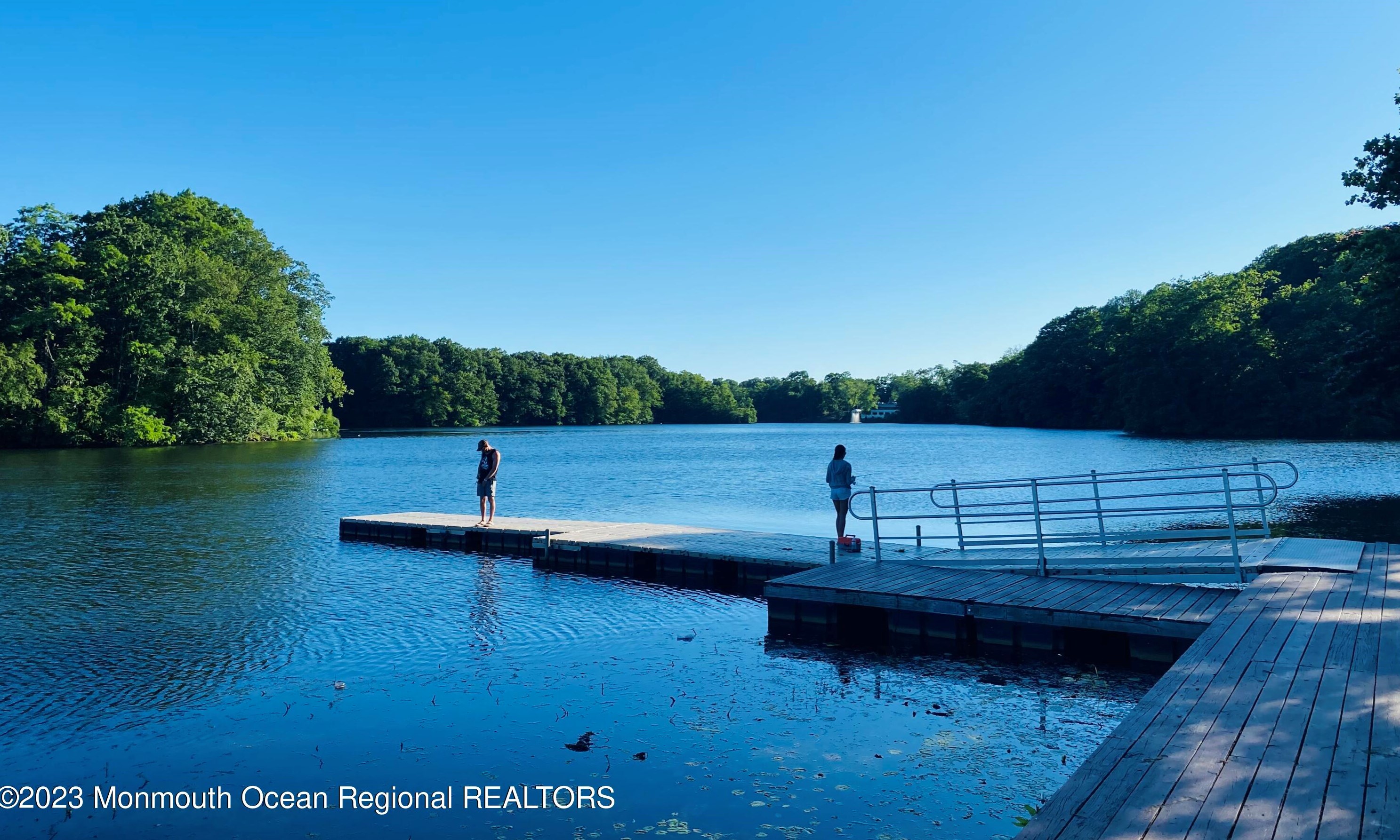 127 Washington Ave, Matawan NJ 07747-2921 exterior