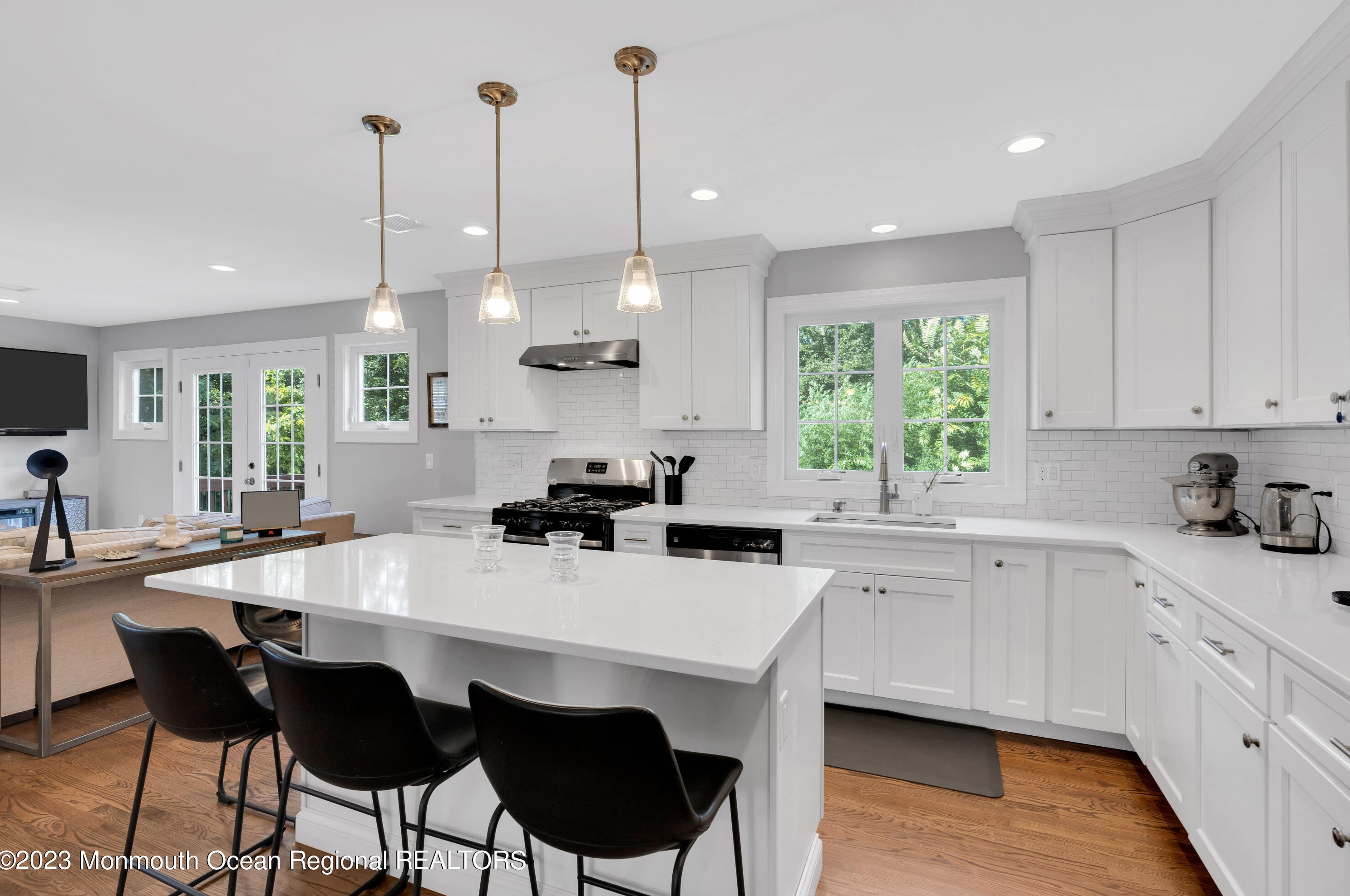 127 Washington Ave, Matawan NJ 07747-2921 exterior