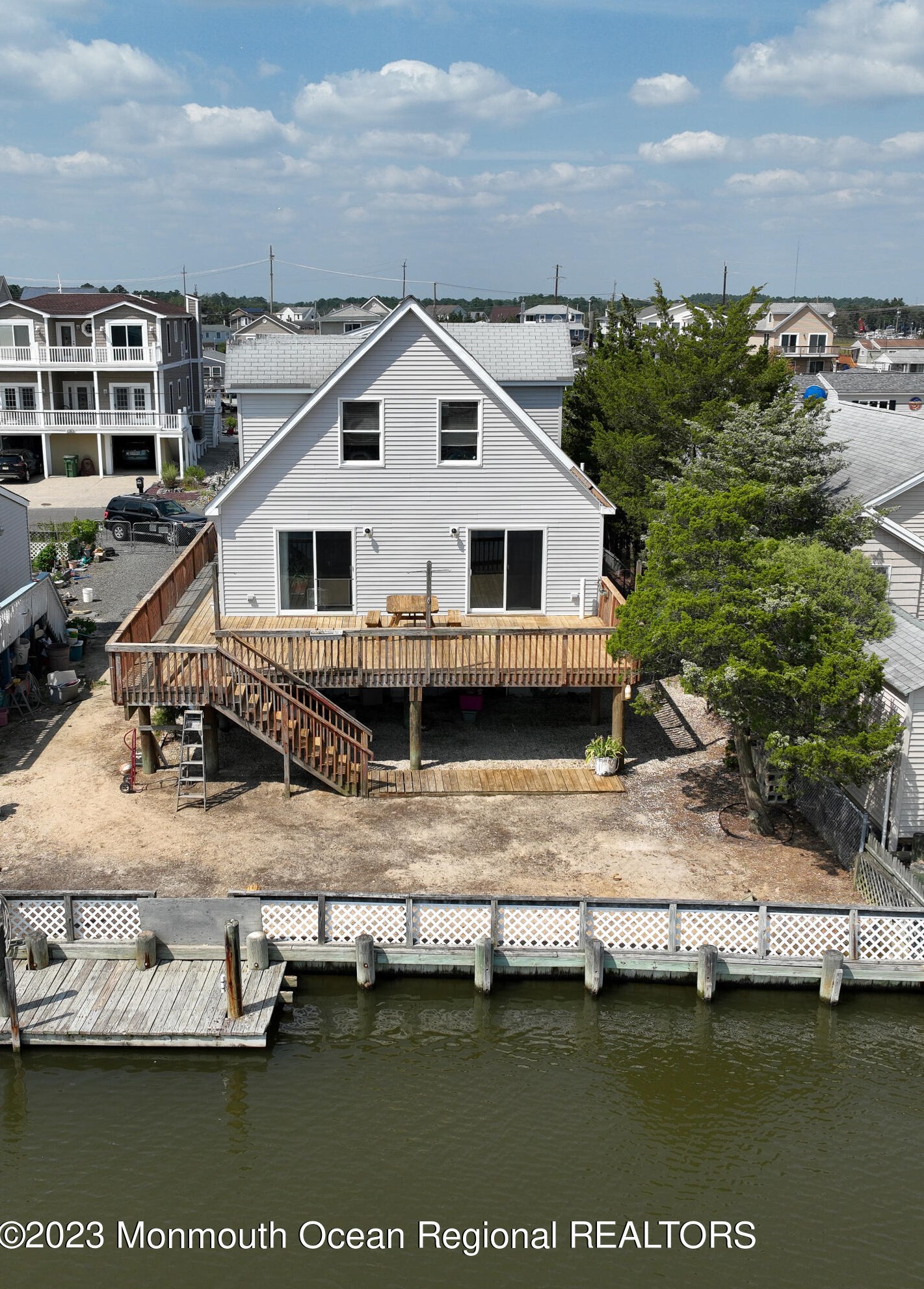 82 Dolphin Rd, Tuckerton, NJ 08087-2407