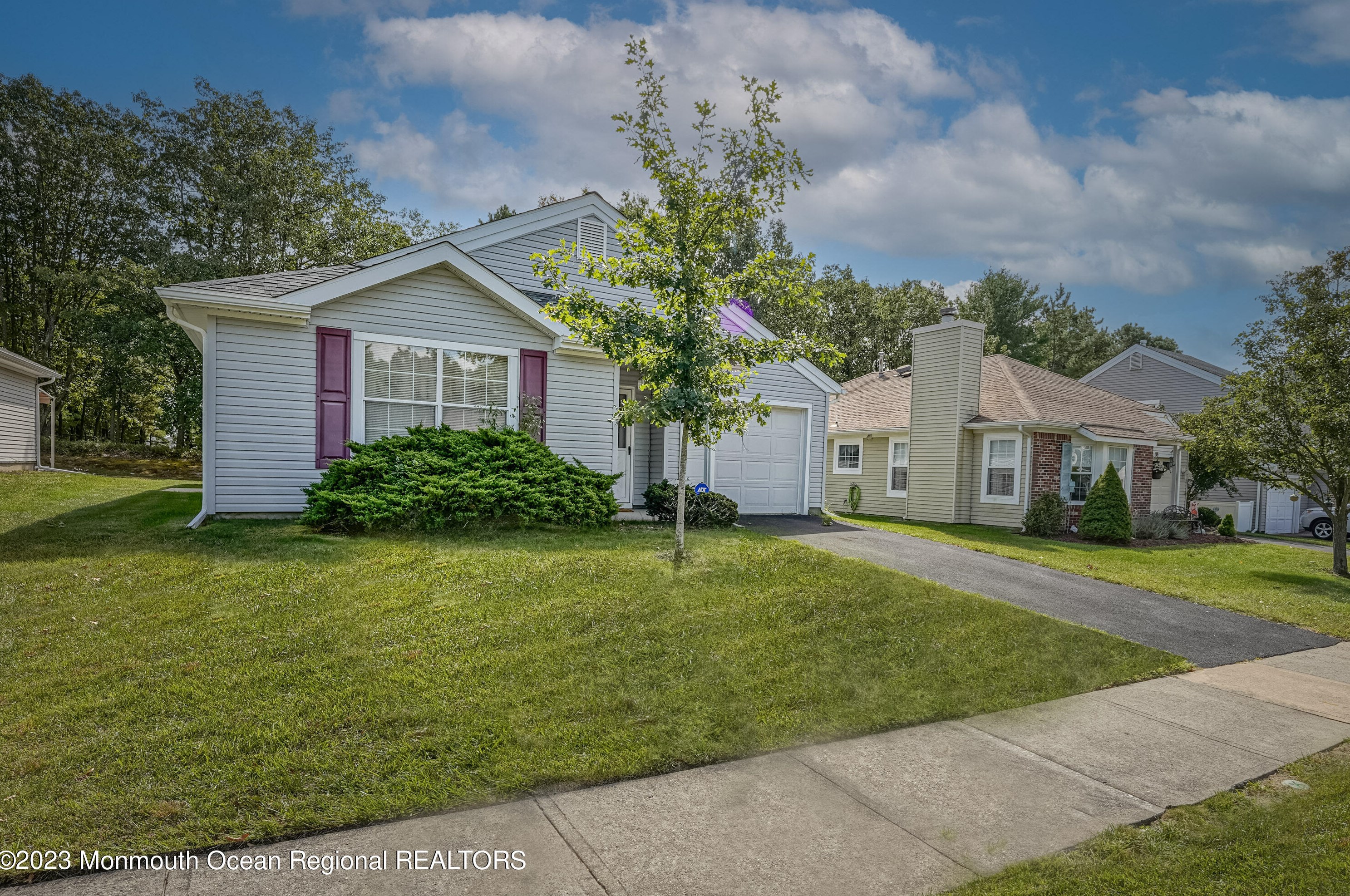 98 Pine Oak Blvd, Barnegat Township, NJ 08005-3104