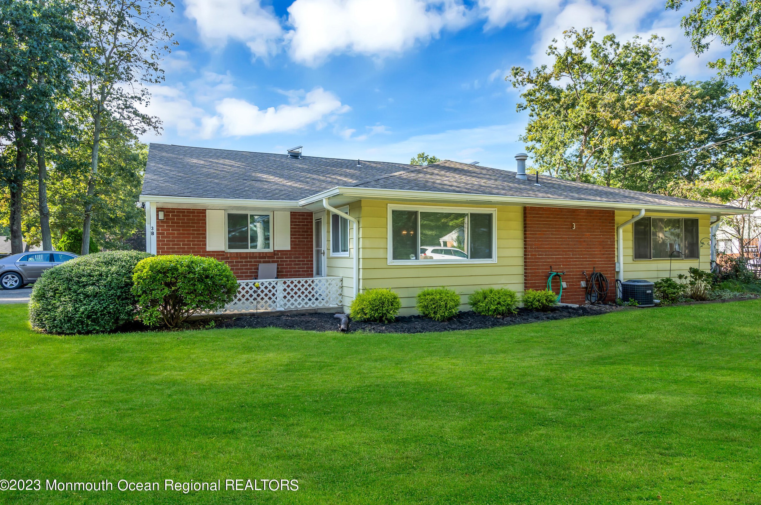 3 Heron St #b, Lakehurst, NJ 08759