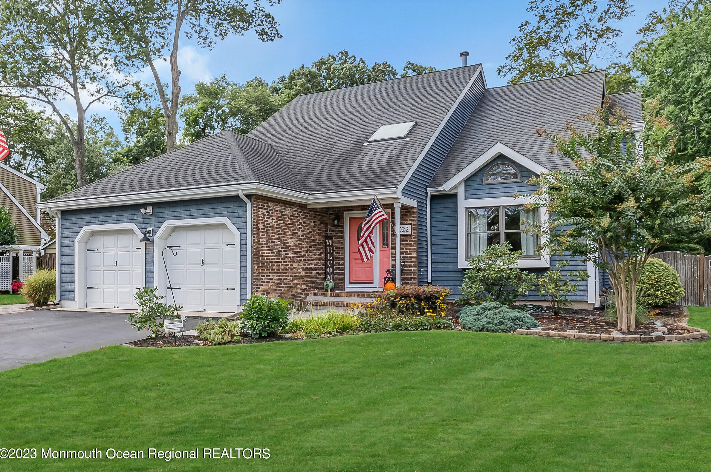 1022 Samantha Way, Toms River, NJ 08753-3497