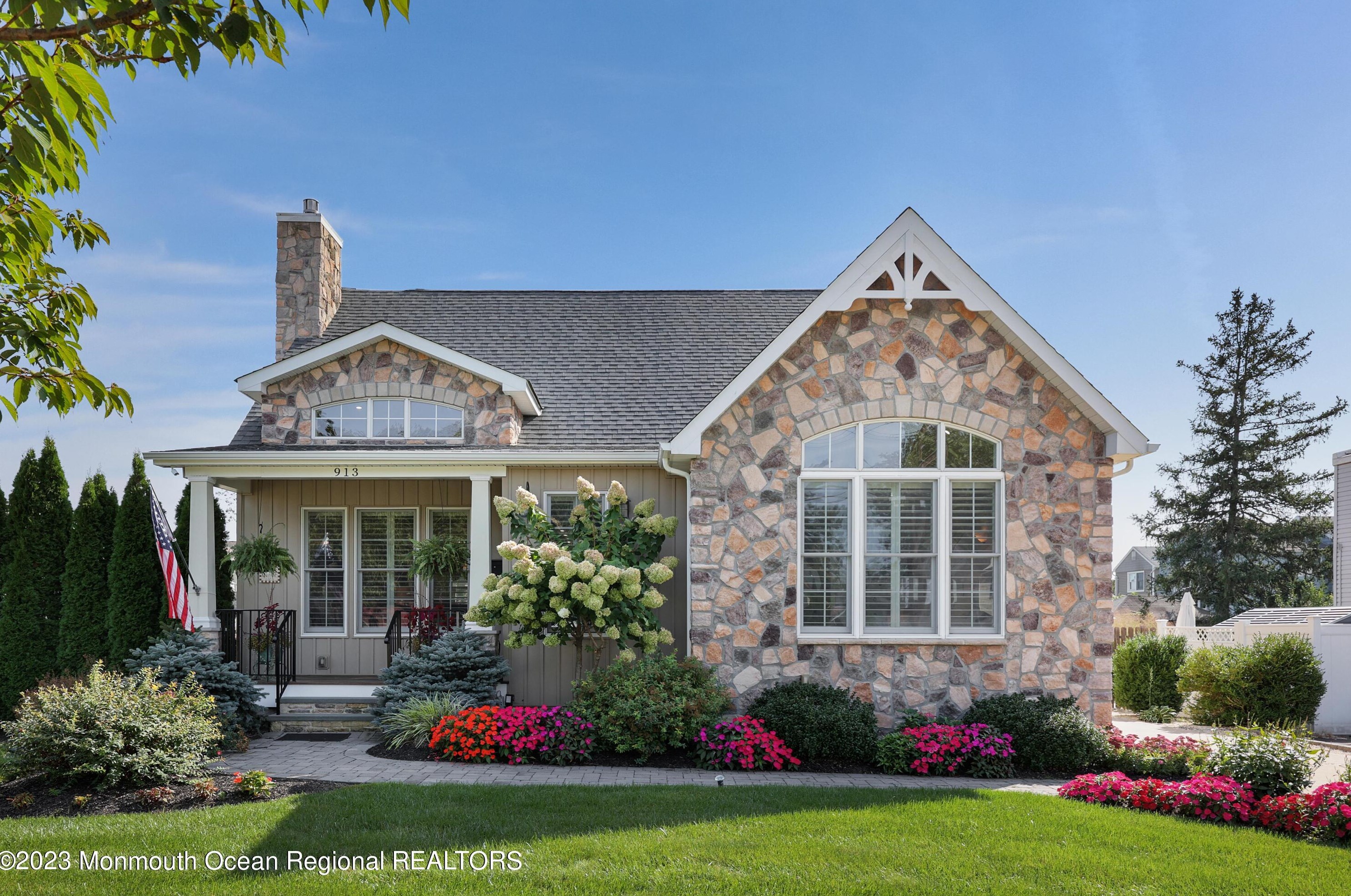 913 Ocean Rd, Wall Township, NJ 07762-1933