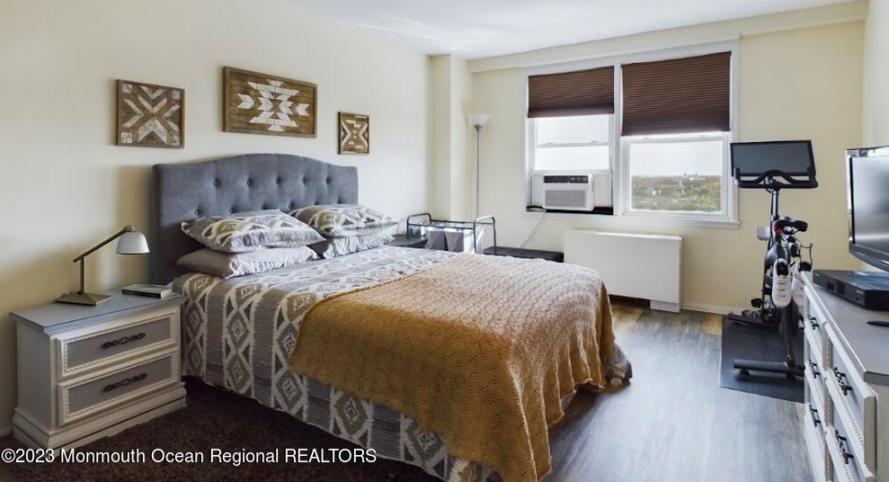 510 Deal Lake Dr #11a, Tinton Falls, NJ 07712