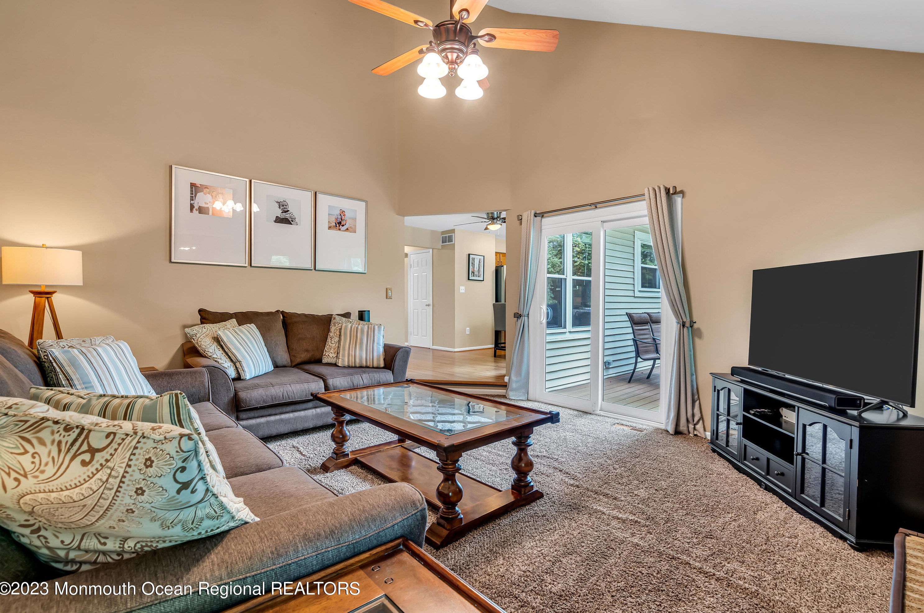 6 Winchester Dr, Wall Township NJ exterior