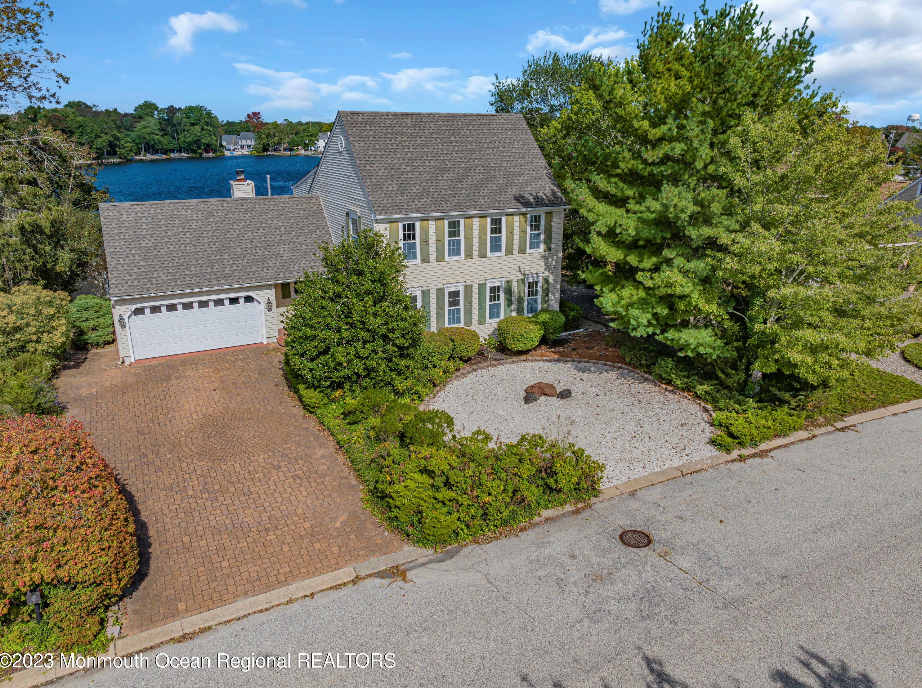 121 Timberlake Dr, Cedar Bonnet Island, NJ 08050