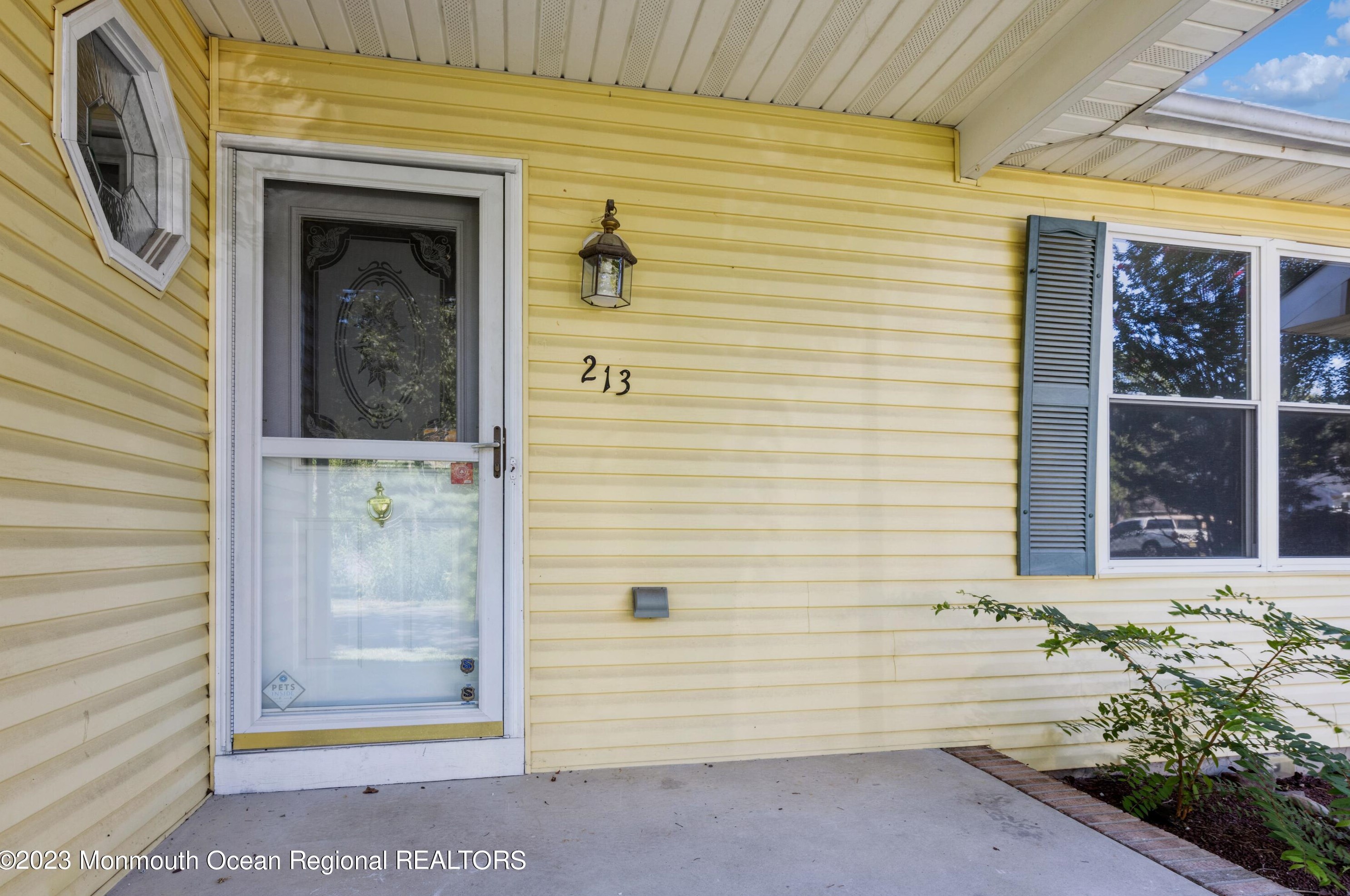213 Ship Ave, Beachwood NJ  08722-2710 exterior
