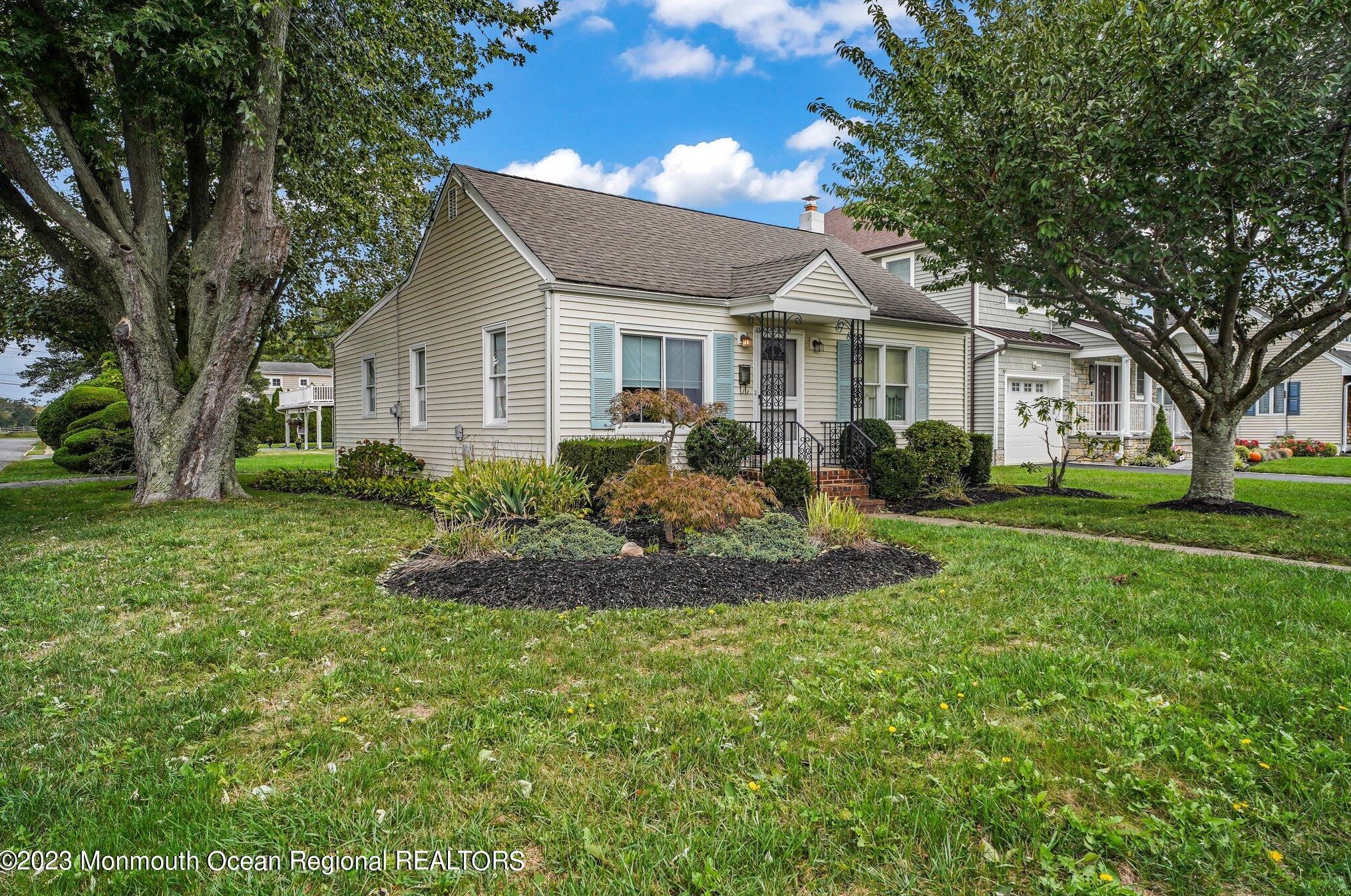 818 Prospect Ave, Wall Township, NJ 07762-1939