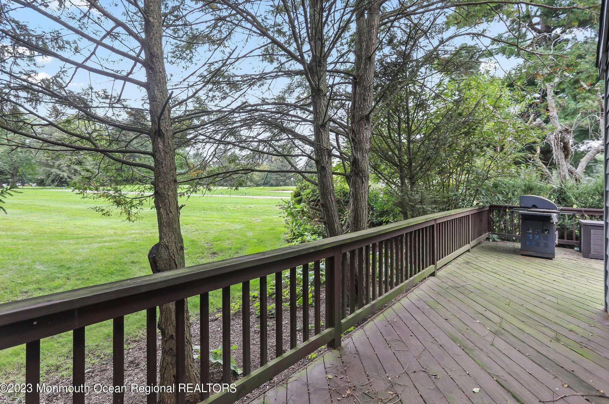 1 Fairway Blvd, Monroe Twp NJ  08831-2709 exterior
