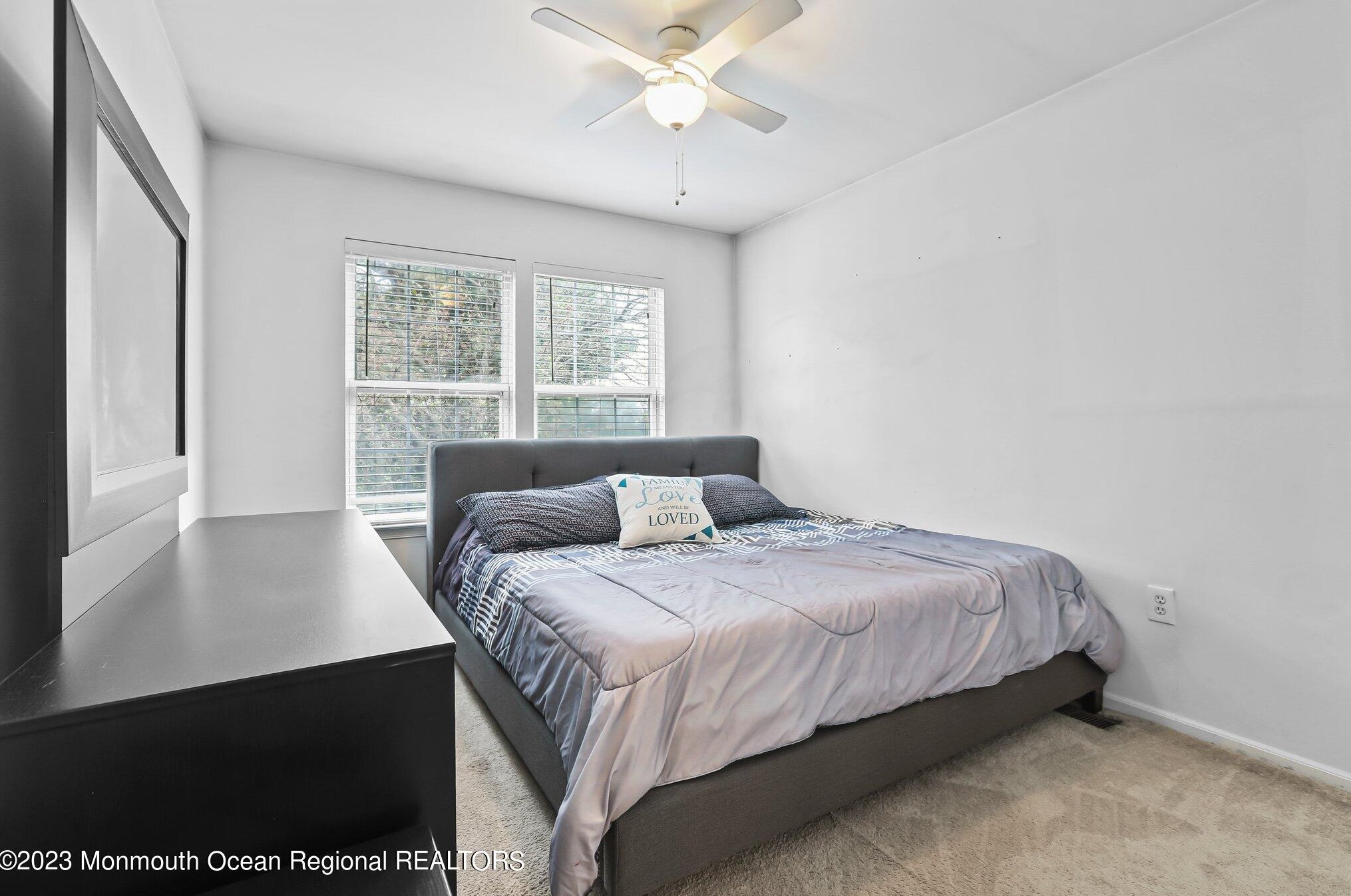 1 Fairway Blvd, Monroe Twp NJ  08831-2709 exterior
