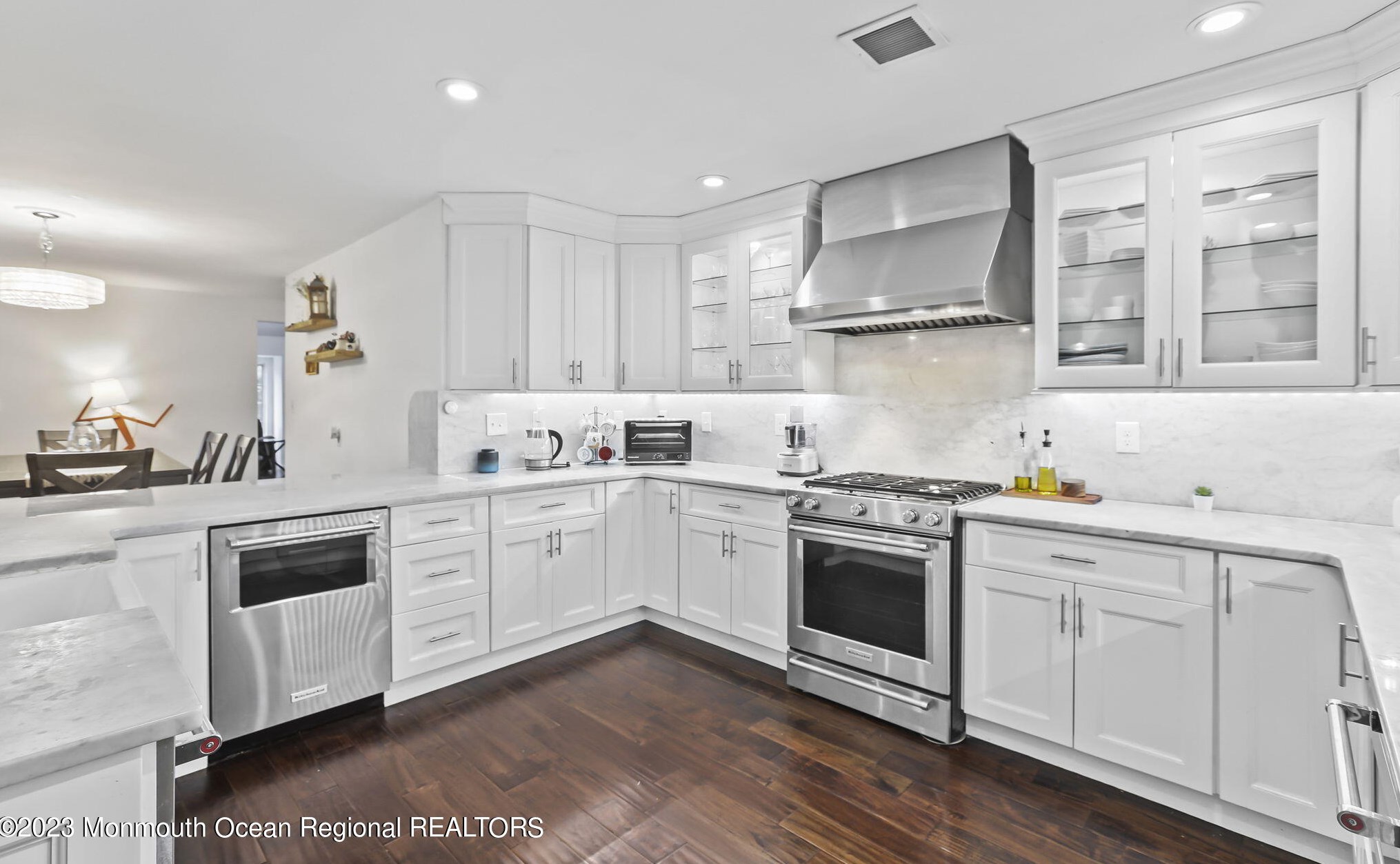 1 Fairway Blvd, Monroe Twp NJ  08831-2709 exterior