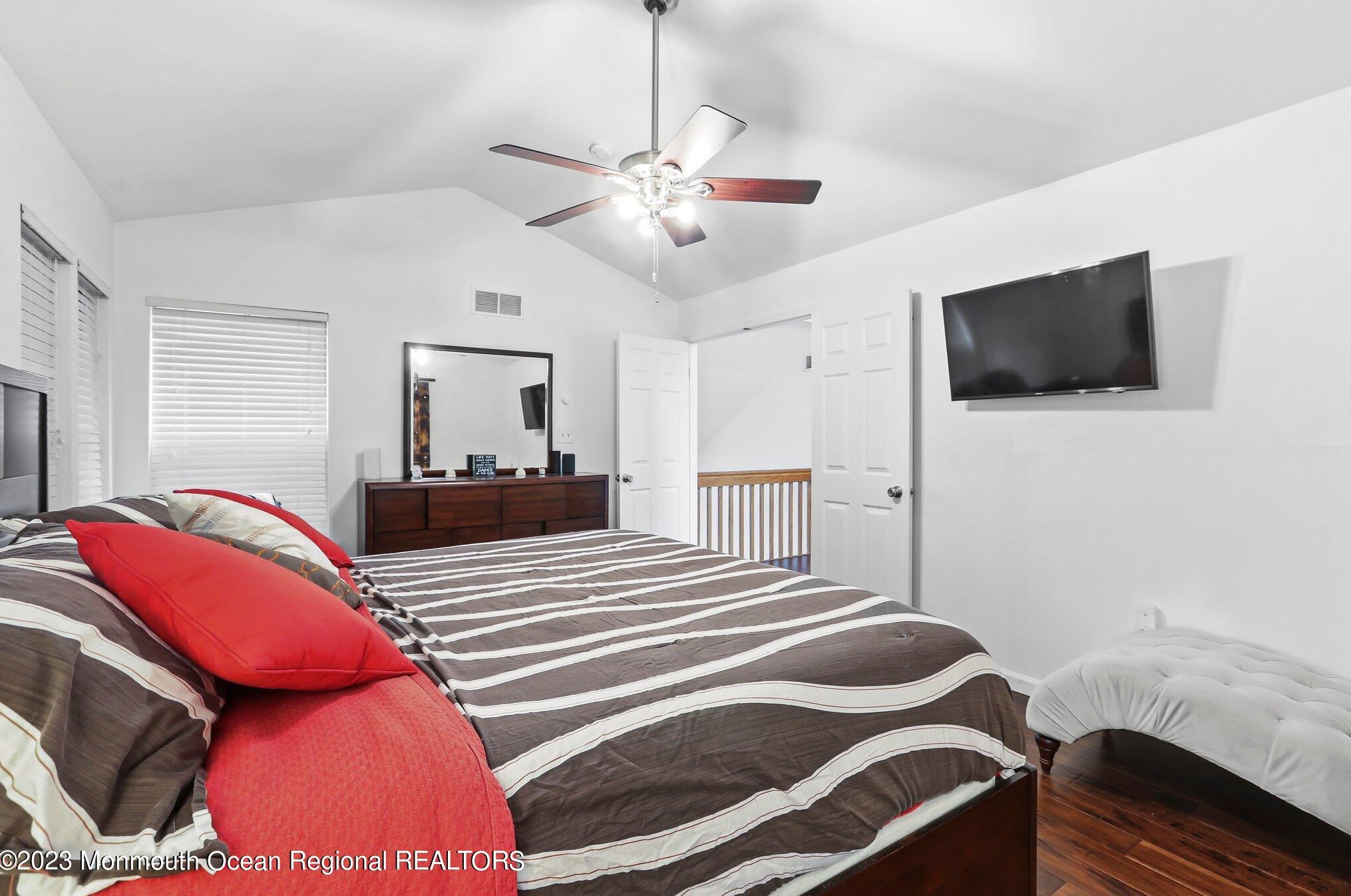 1 Fairway Blvd, Monroe Twp NJ  08831-2709 exterior