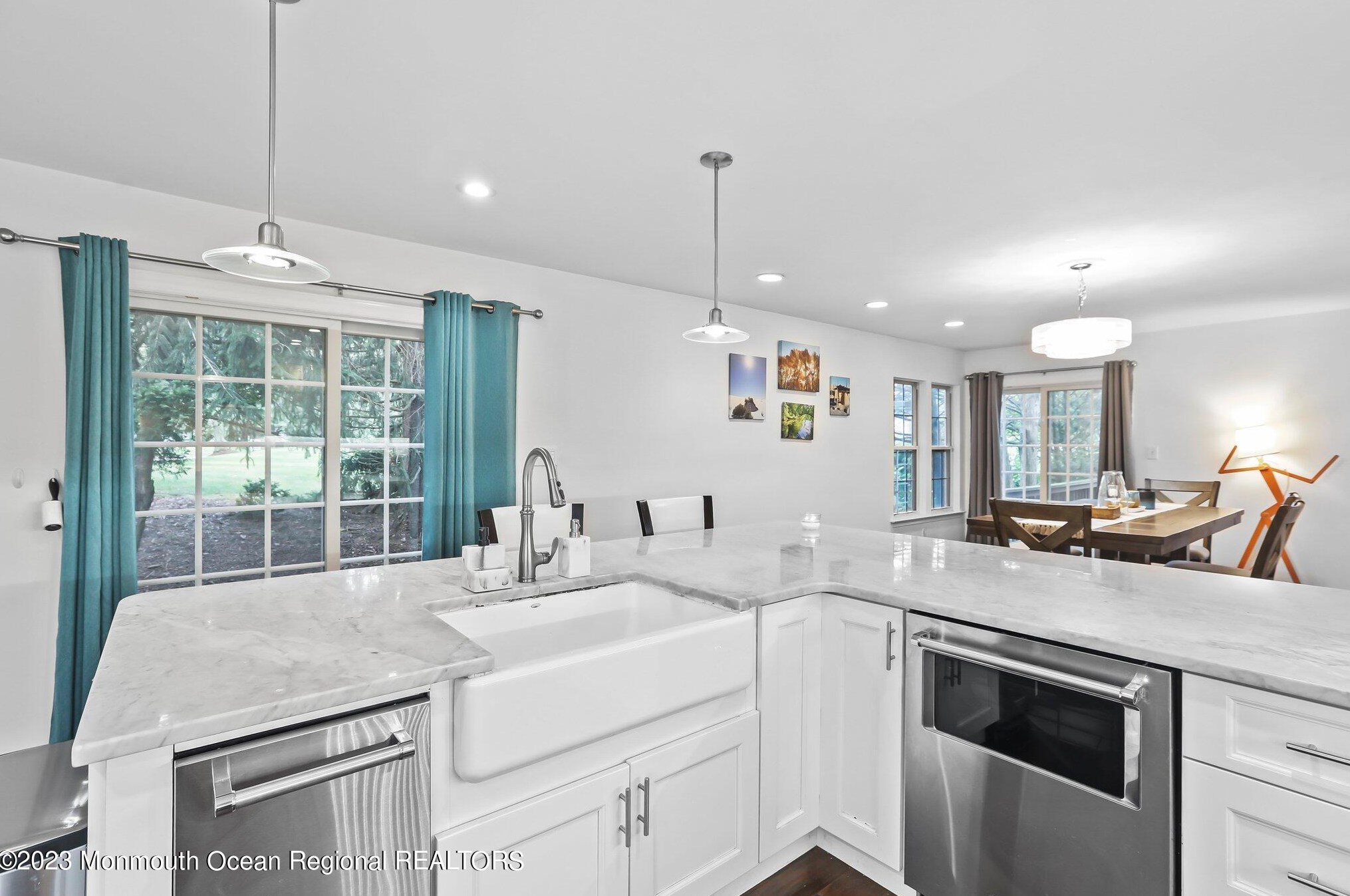 1 Fairway Blvd, Monroe Twp NJ  08831-2709 exterior