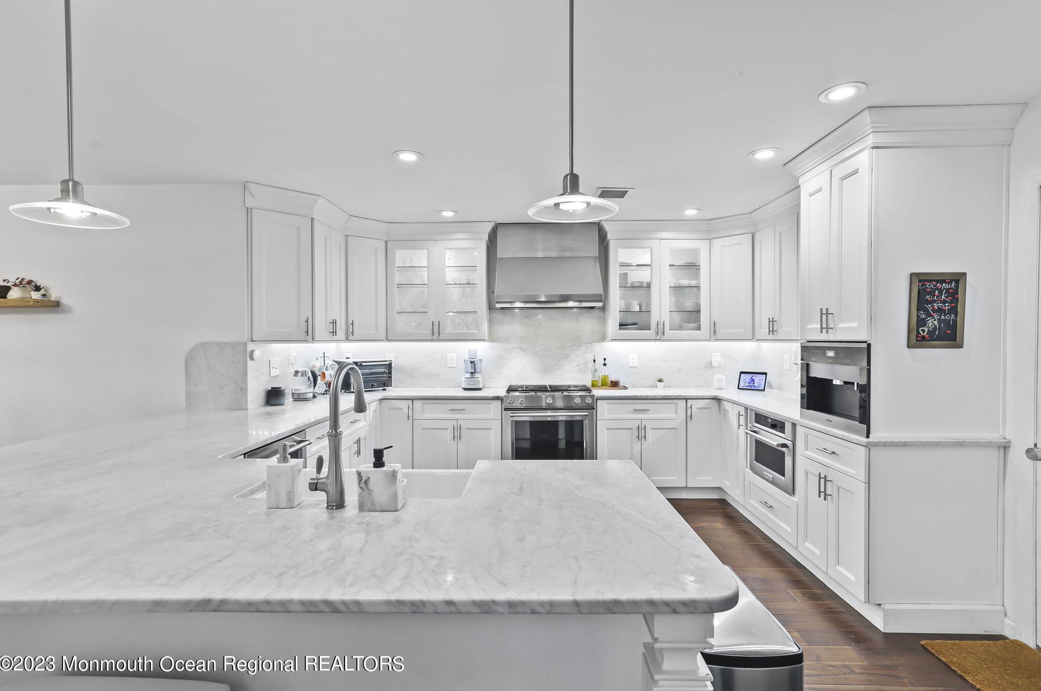 1 Fairway Blvd, Monroe Twp, NJ 08831