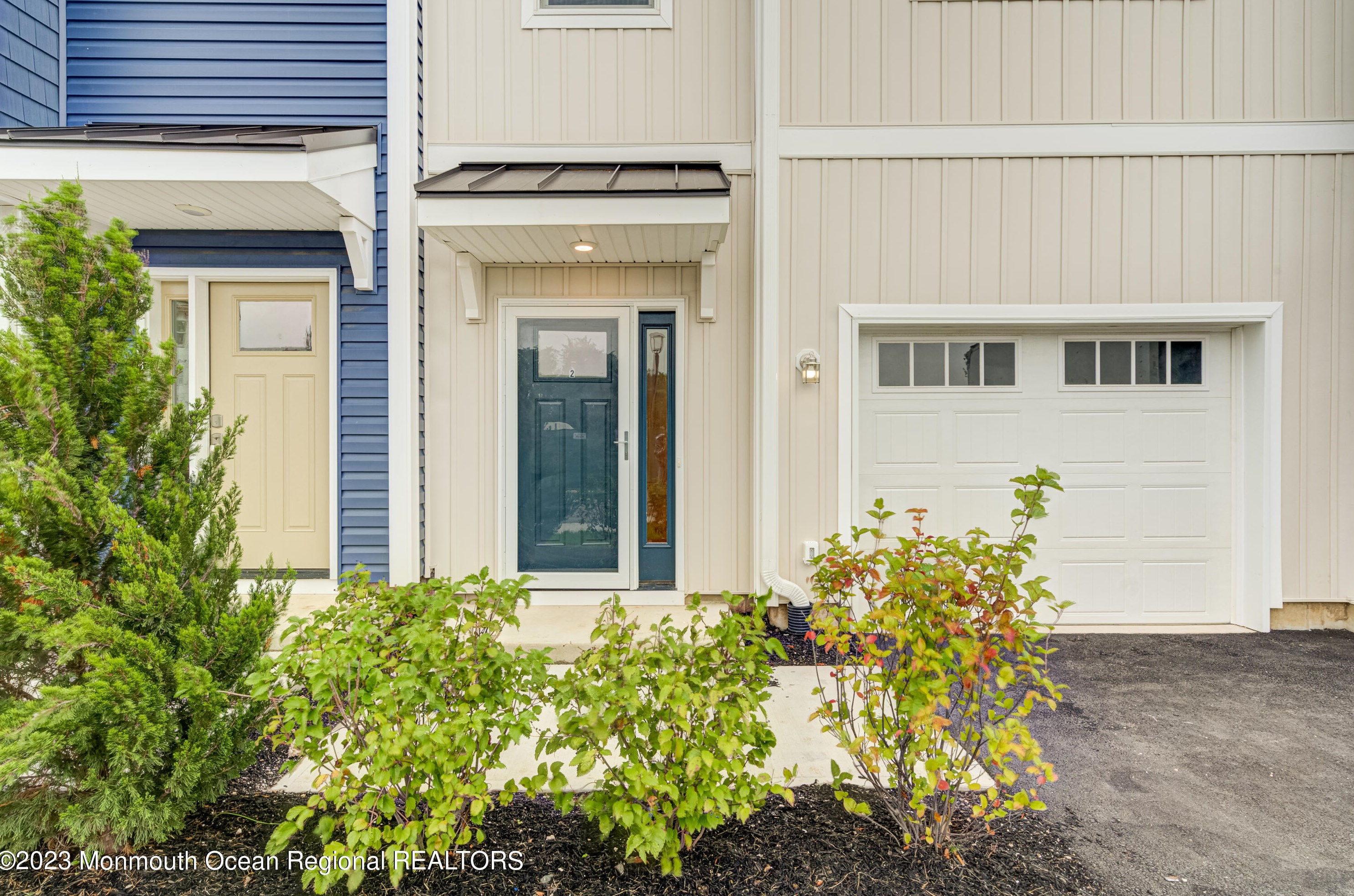 160 W Front St, Keyport, NJ 07735