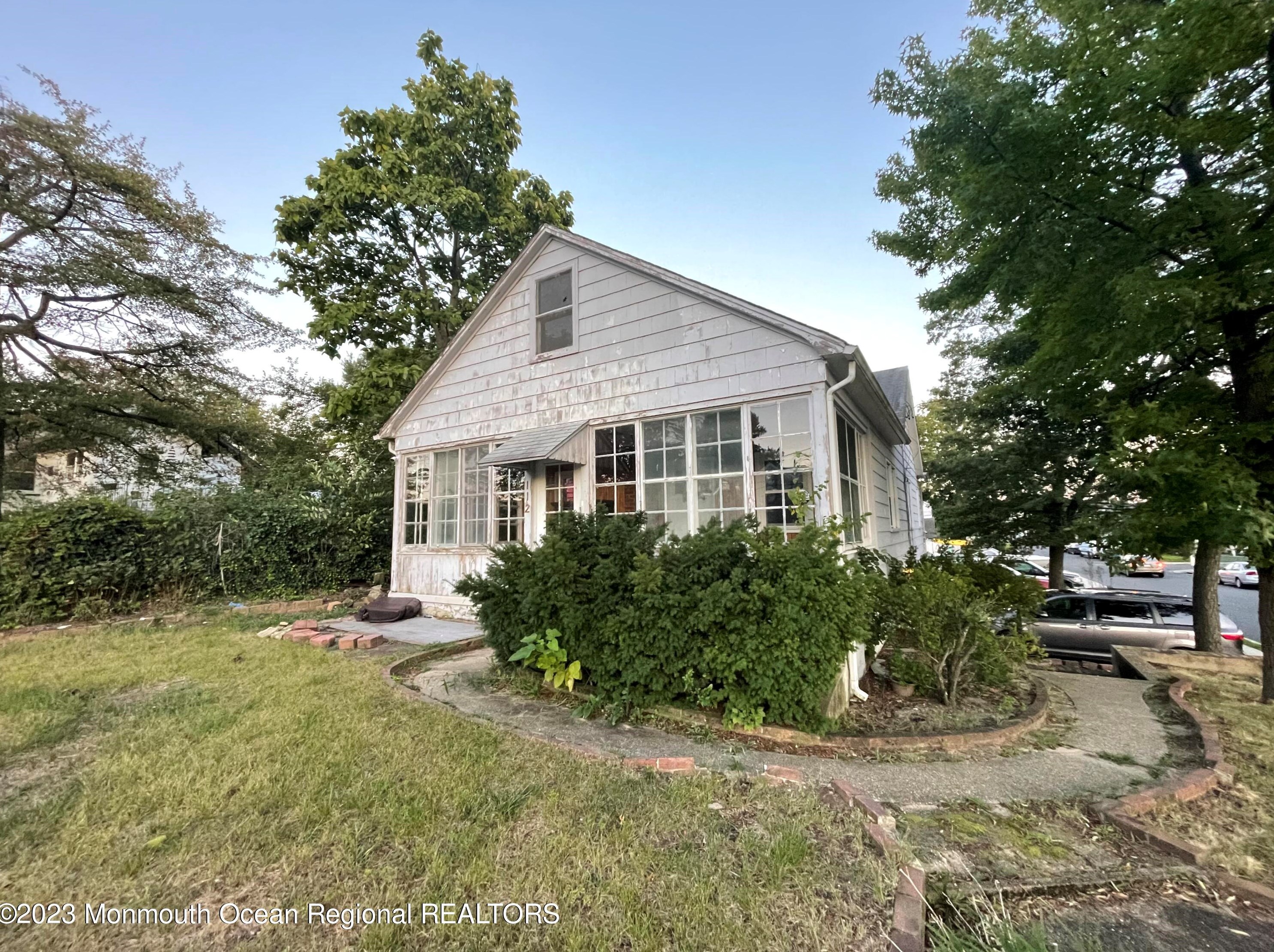 112 Highland Blvd, Ideal Beach, NJ 07734-1025