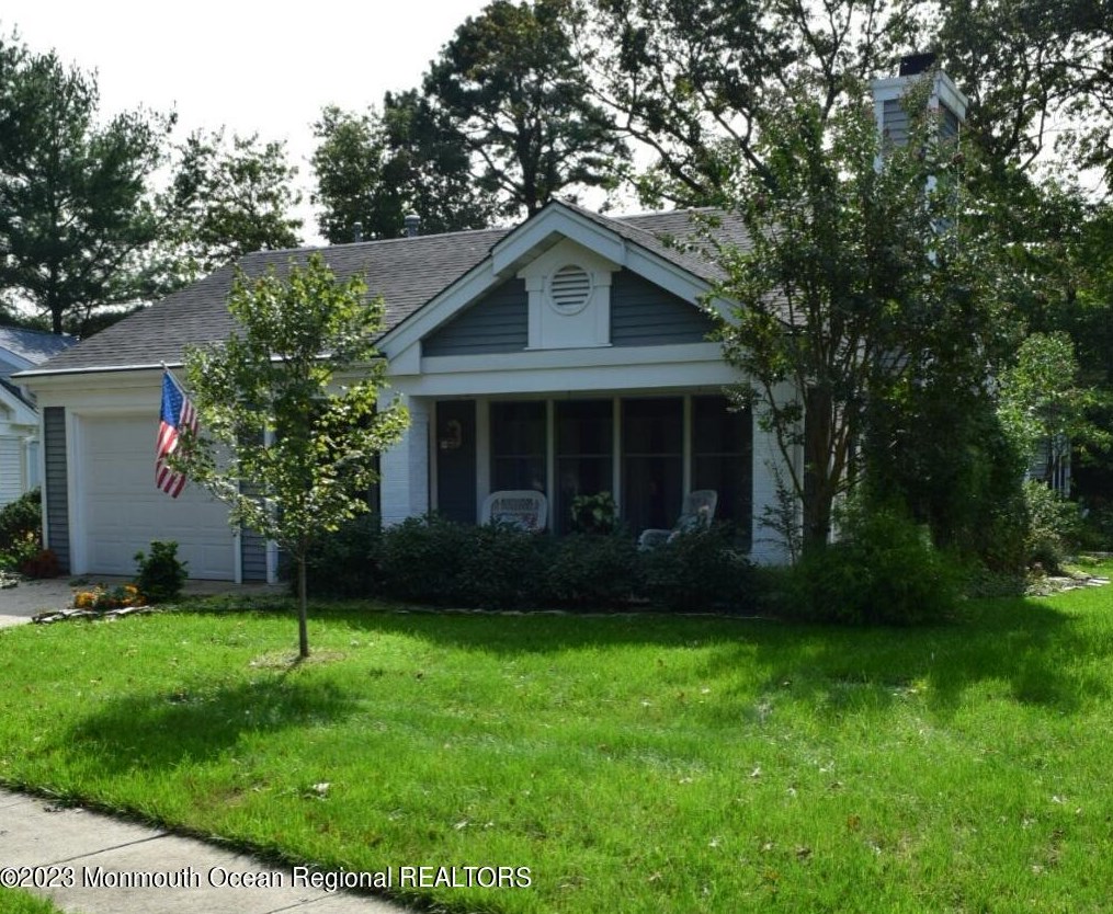 1507 Cloverdale Ct, Toms River, NJ 08755-0818