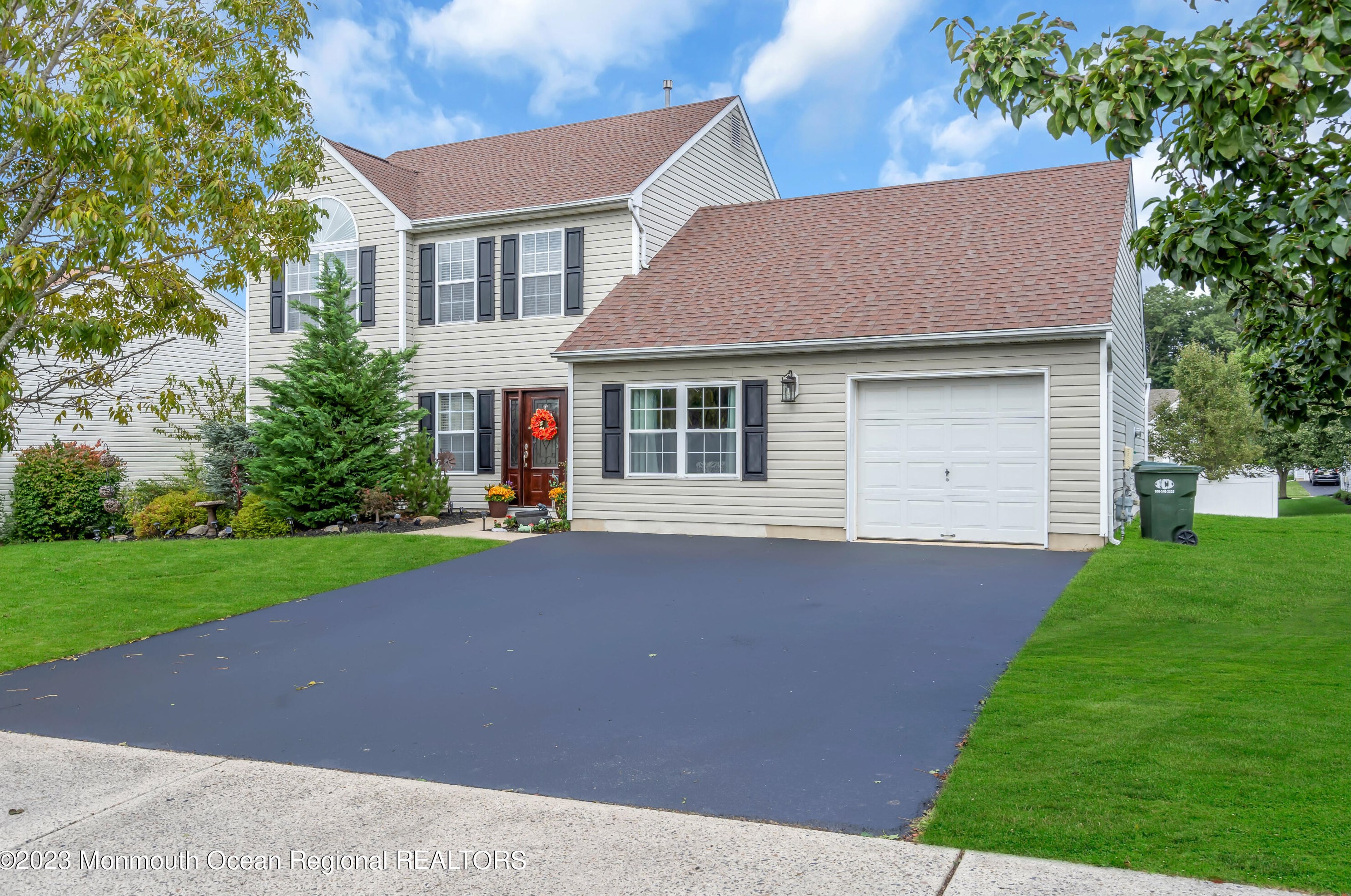 54 Grand Teton Ave, Wall Township, NJ 07731-9001