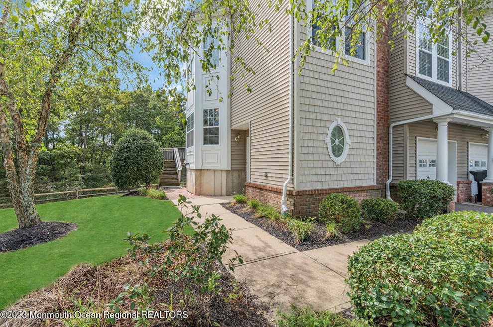 1 Melanie Wy, Cedar Bonnet Island, NJ 08050