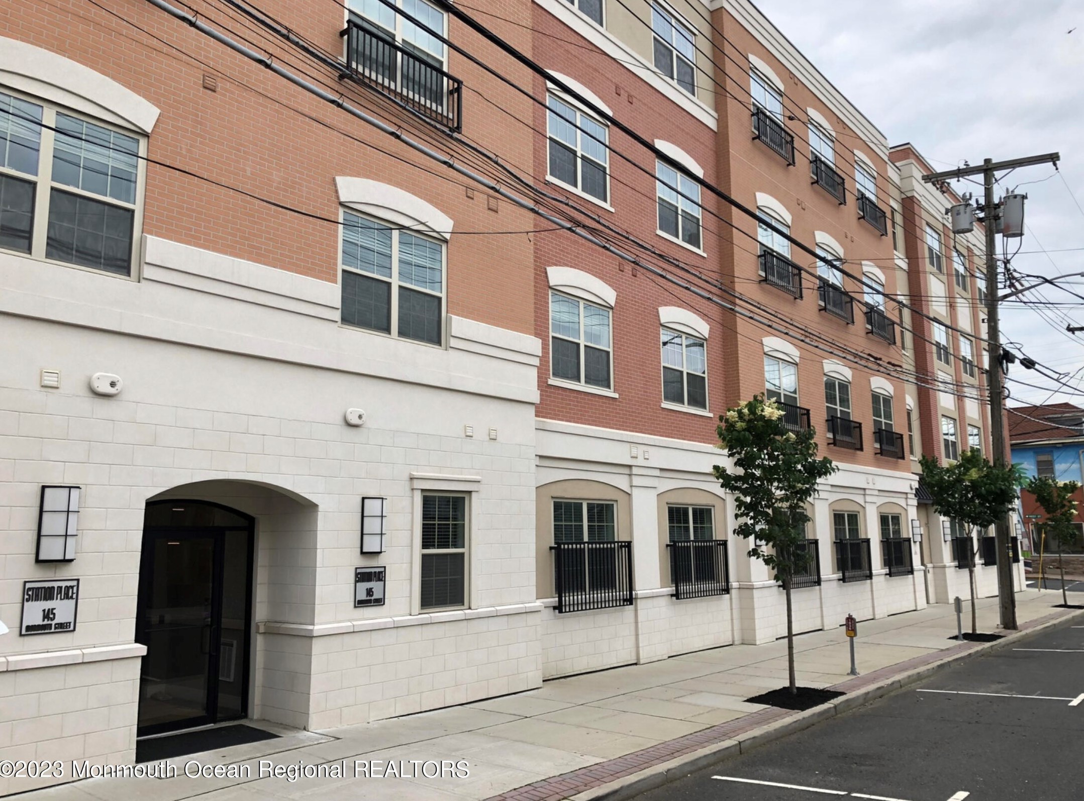 145 Monmouth St #313, Tinton Falls, NJ 07701