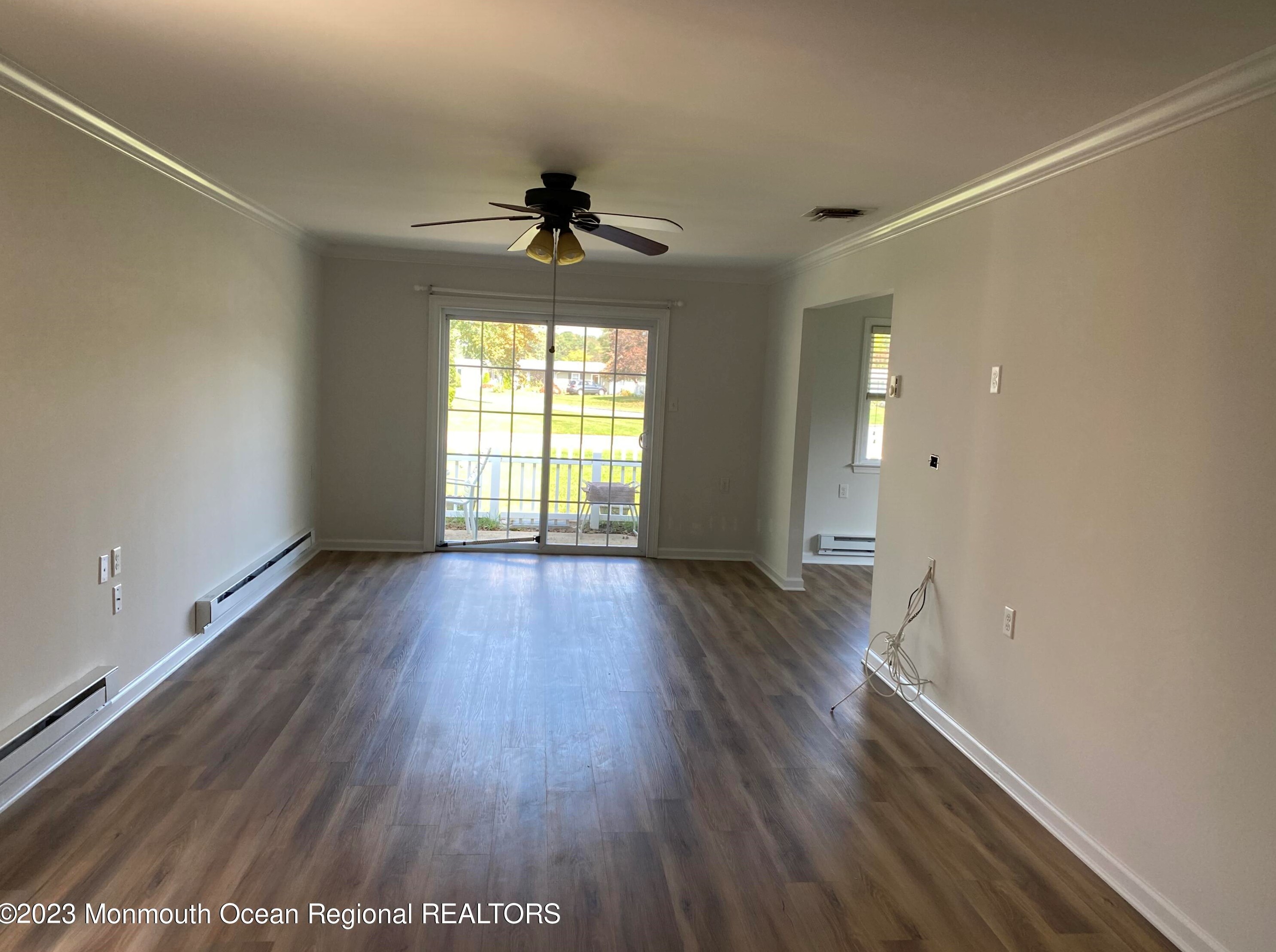 6 Robinson Rd, Bricktown, NJ 08724