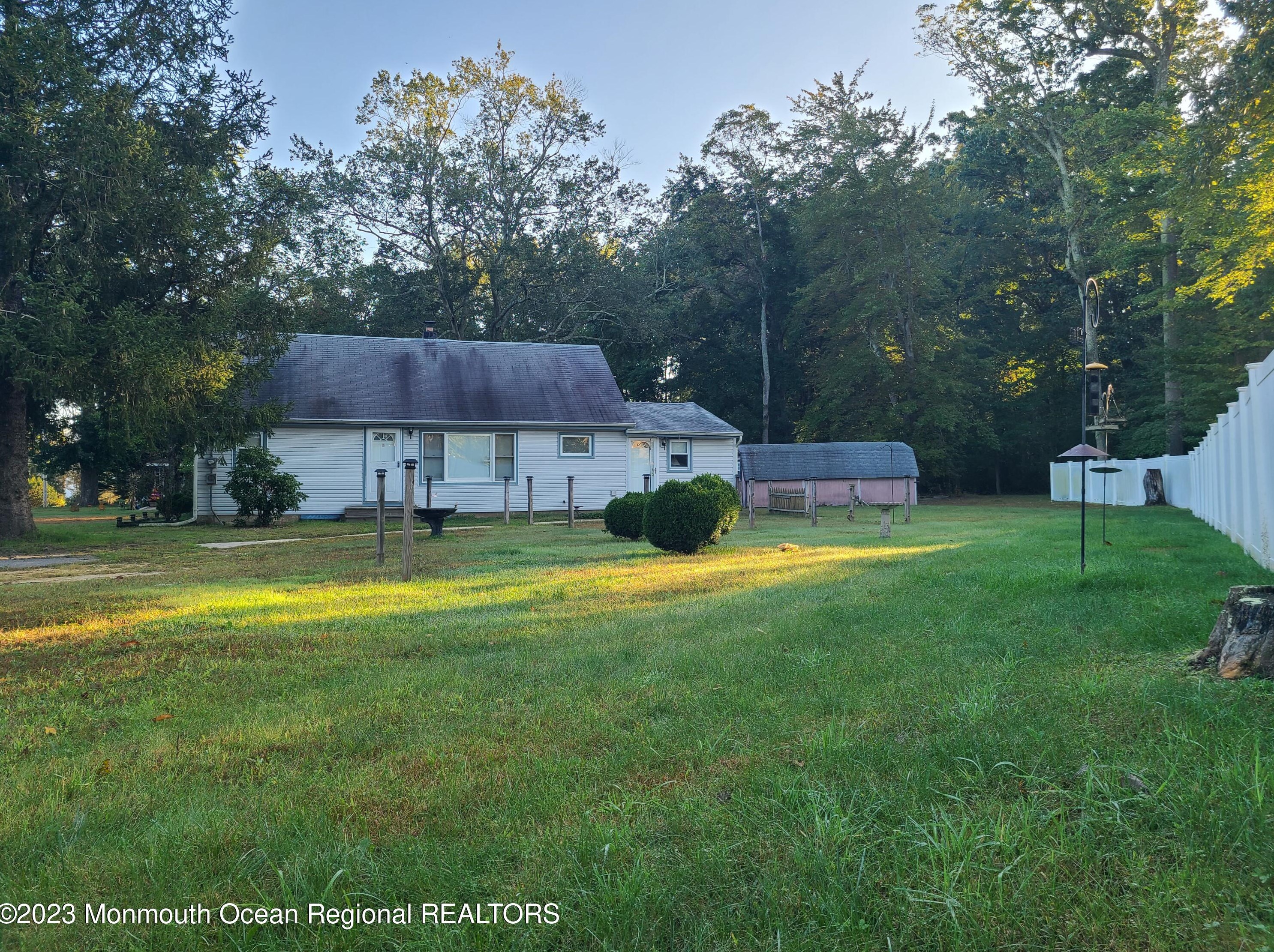 245 Jackson Mills Rd, East Freehold, NJ 07728