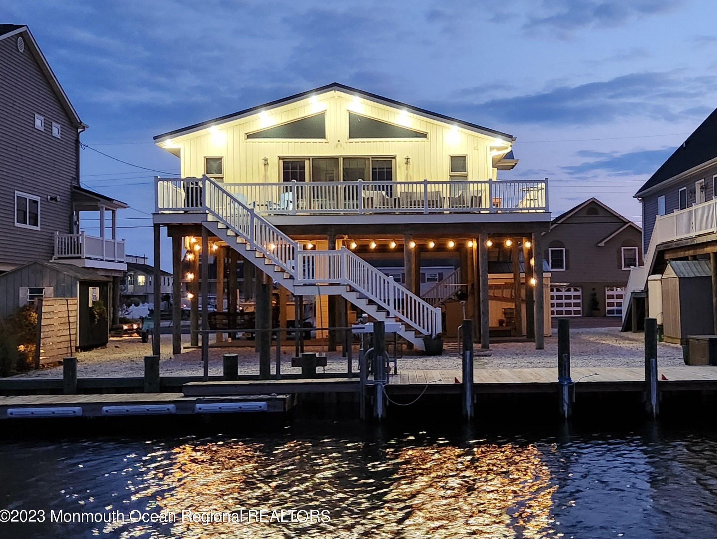 285 Heron Rd, Tuckerton, NJ 08087-2410