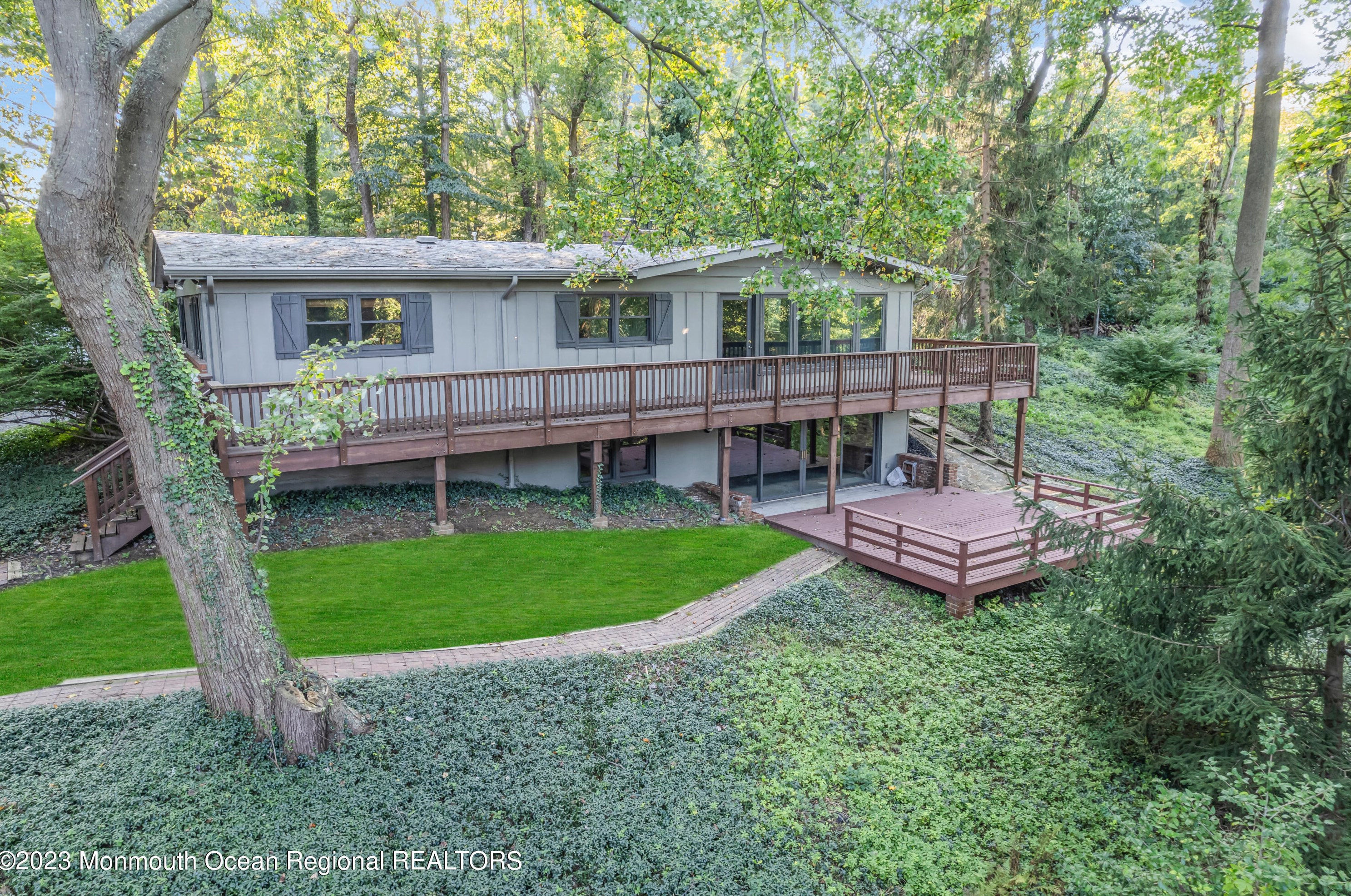 115 Holland Rd, Middletown, NJ 07748