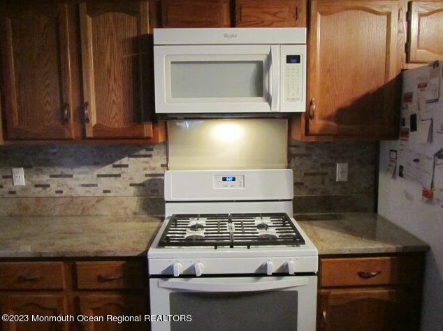 79 Sheepshead Dr, Toms River NJ  08757-5821 exterior