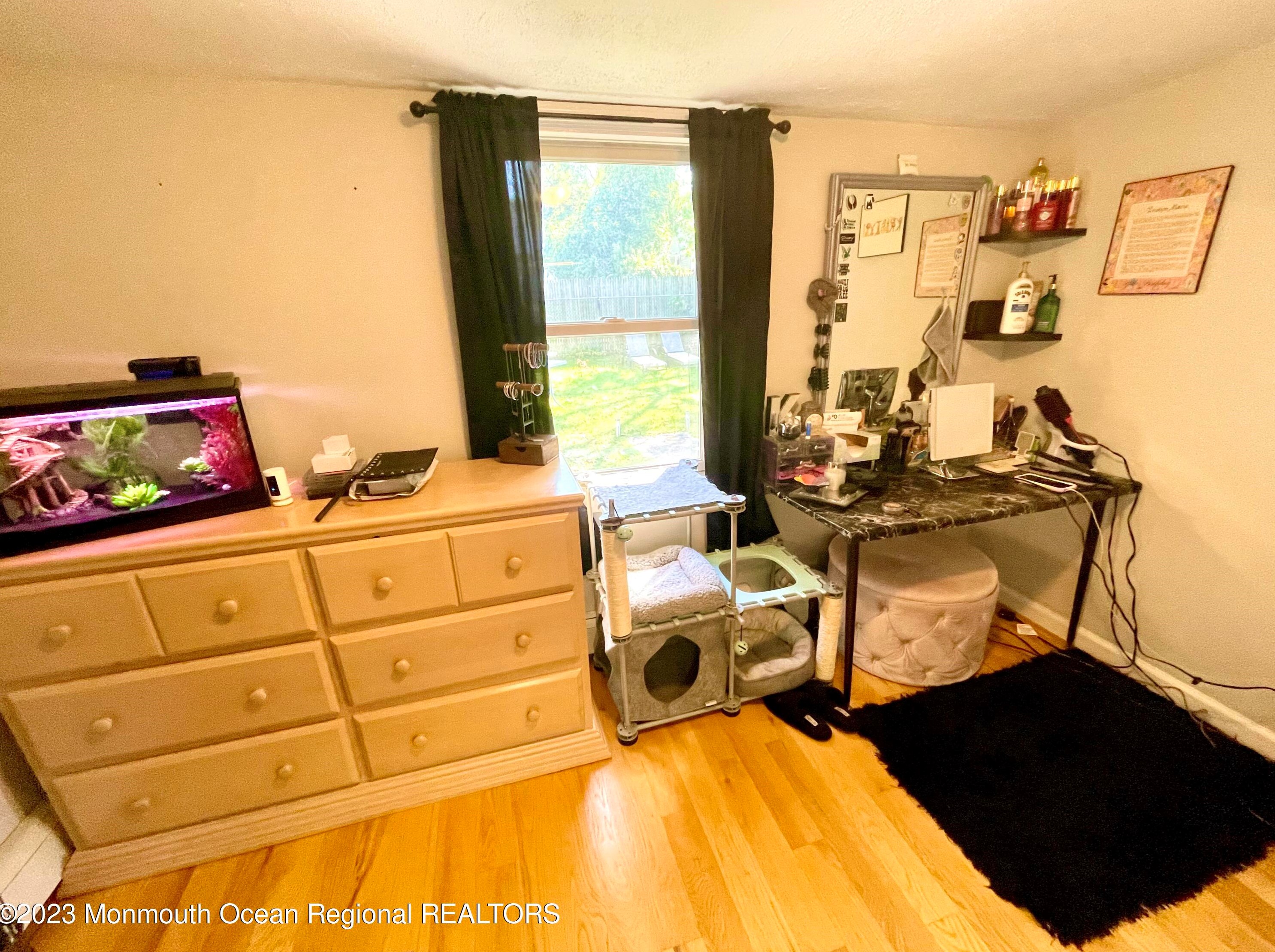117 Neptune Ave, Beachwood NJ  08722-4019 exterior