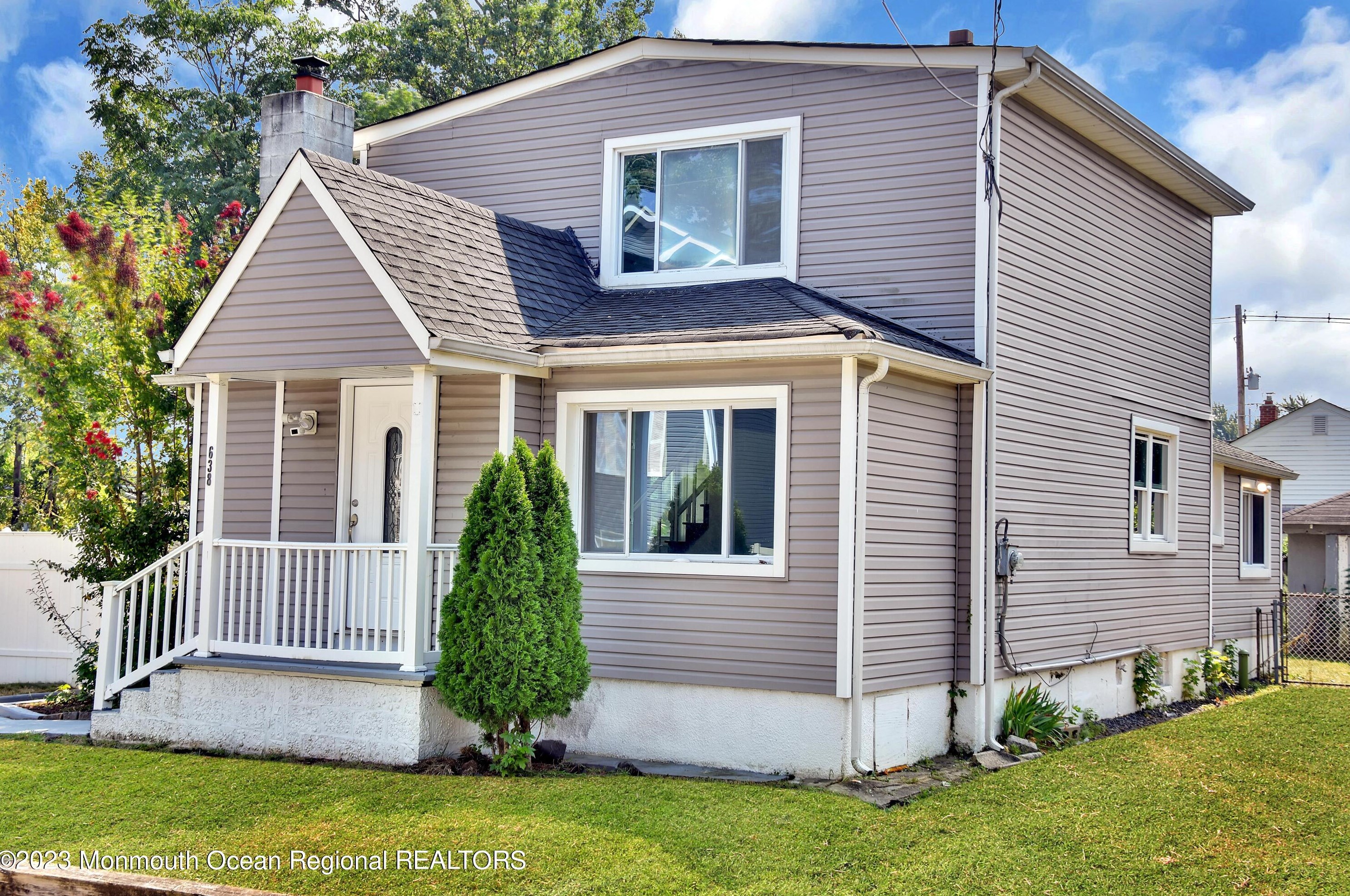 638 Washington Ave, Keyport, NJ 07735
